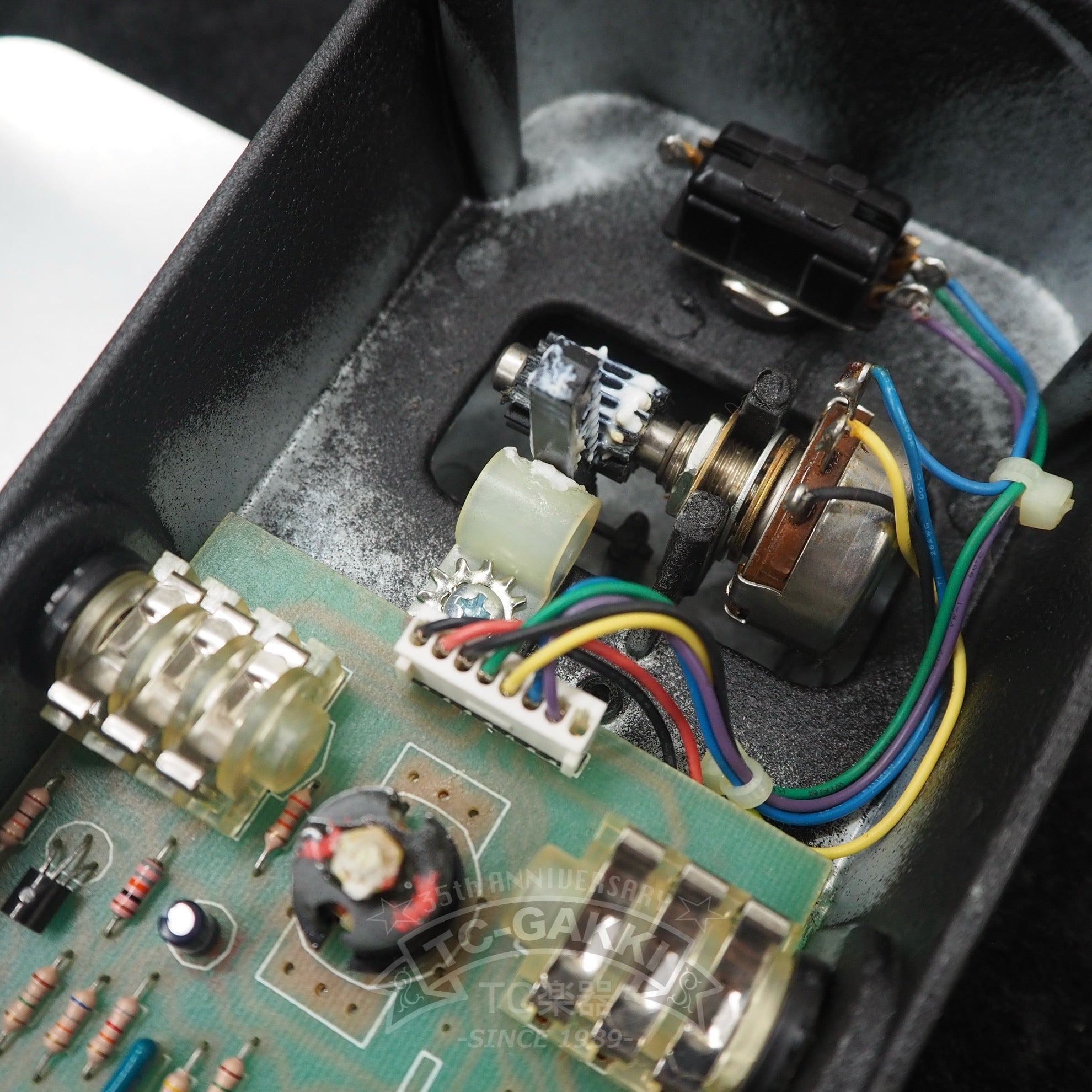 Jim Dunlop GCB-95 Cry Baby