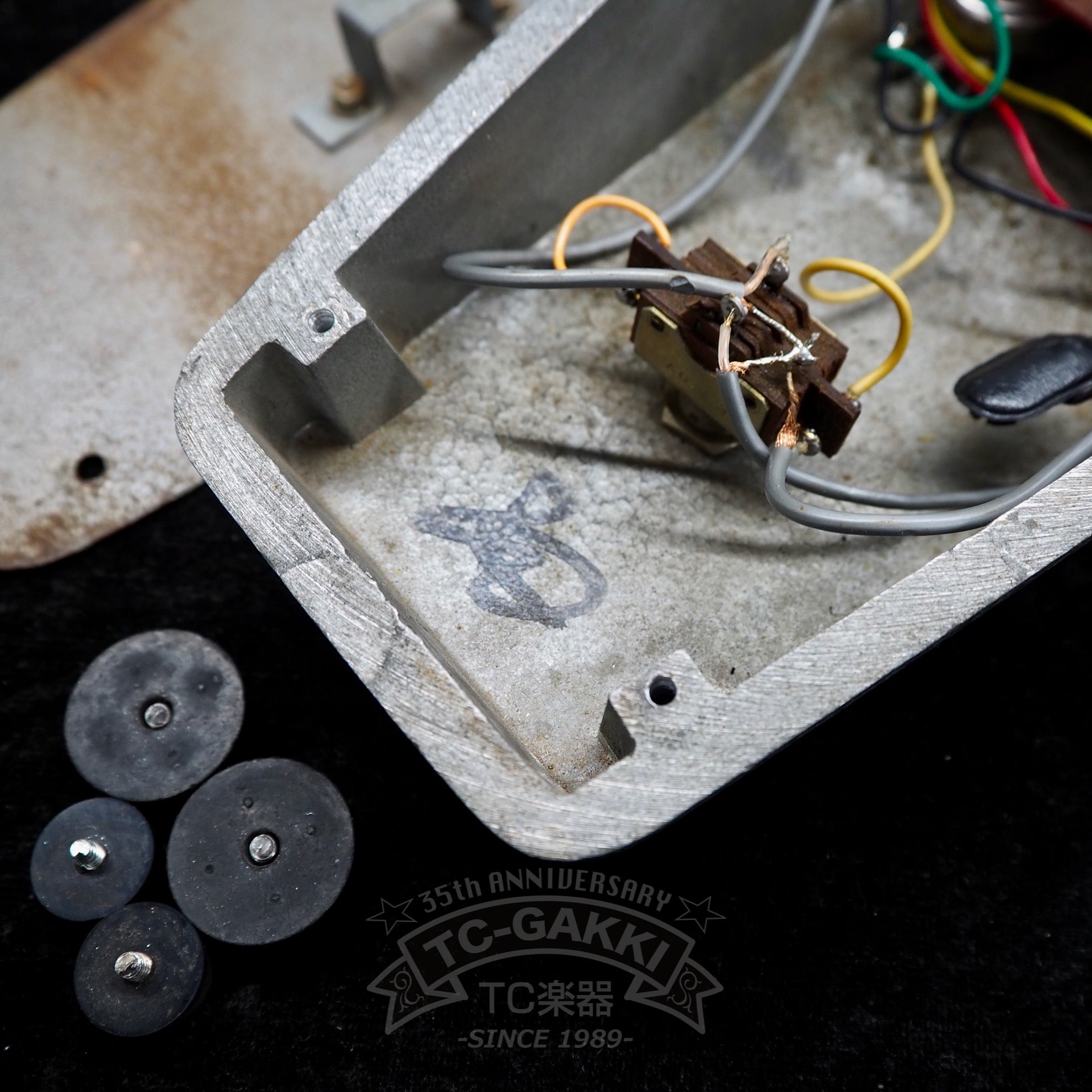 TONE BENDER (V828/GRAY) - TC楽器 - TCGAKKI