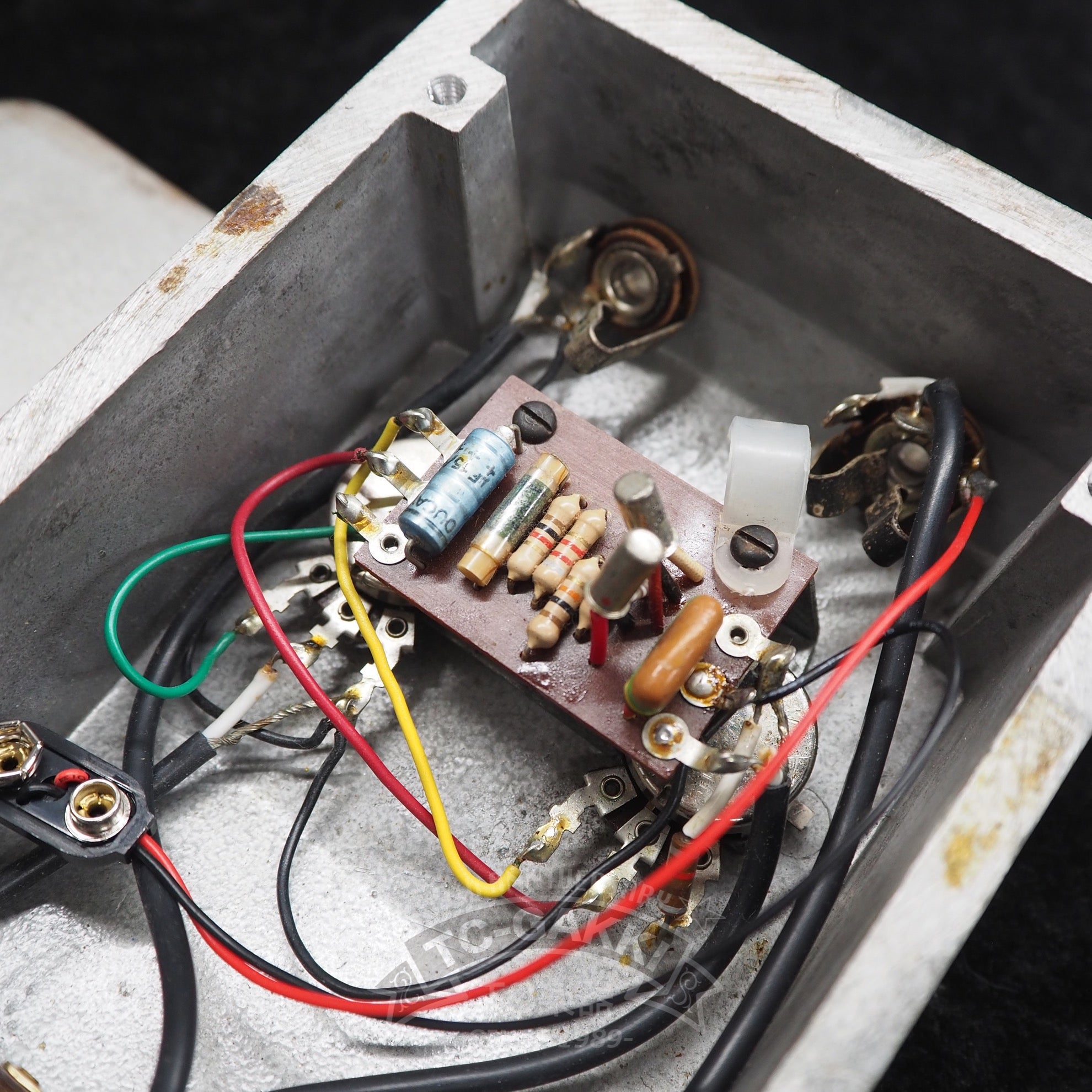 TONE BENDER (V828/GRAY) - TC楽器 - TCGAKKI