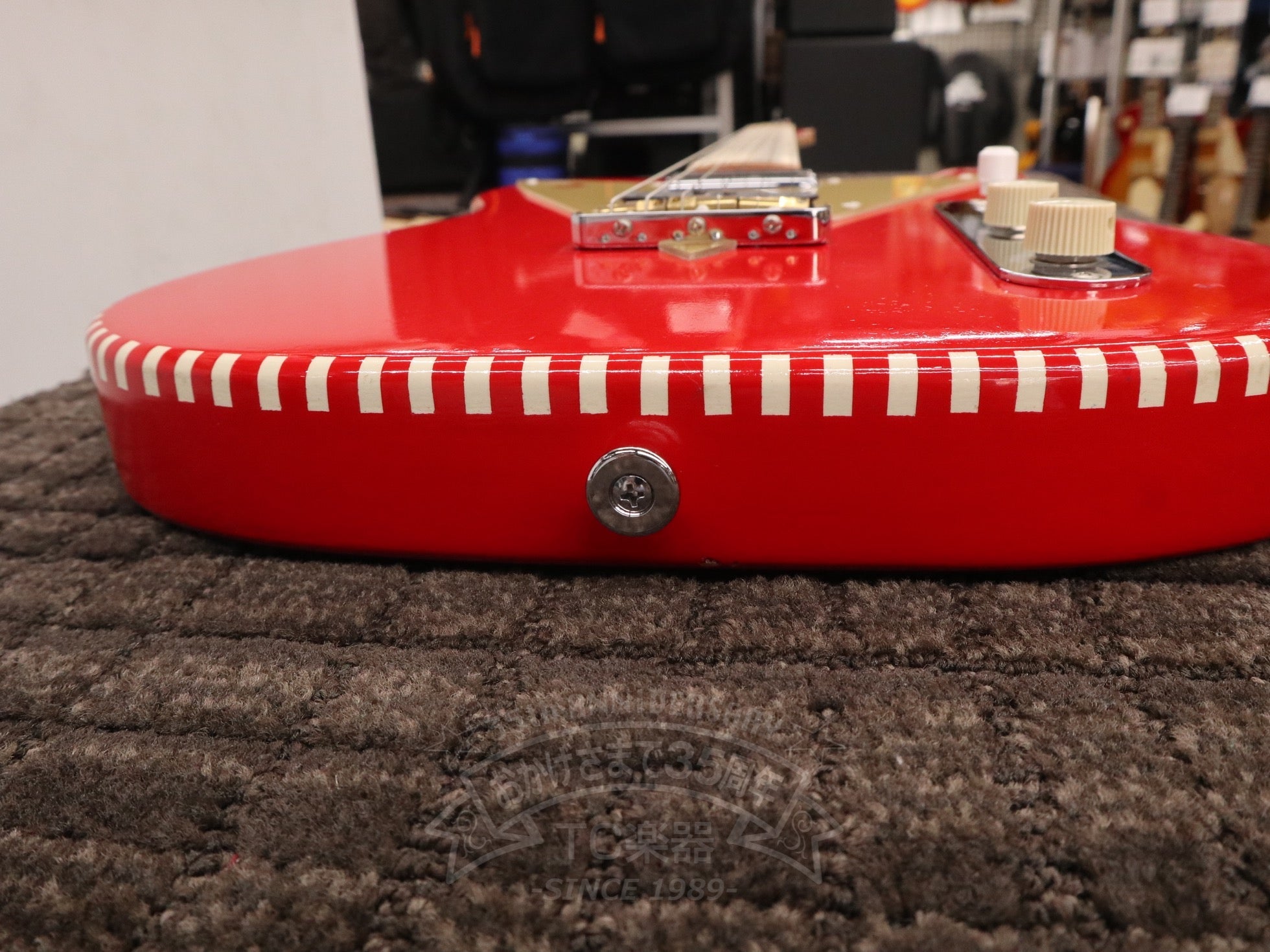 V2 Paprika Red - TC楽器 - TCGAKKI