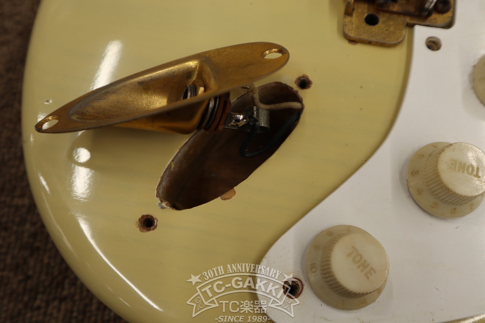 1957 Stratocaster White Blonde Refinished - TC楽器 - TCGAKKI