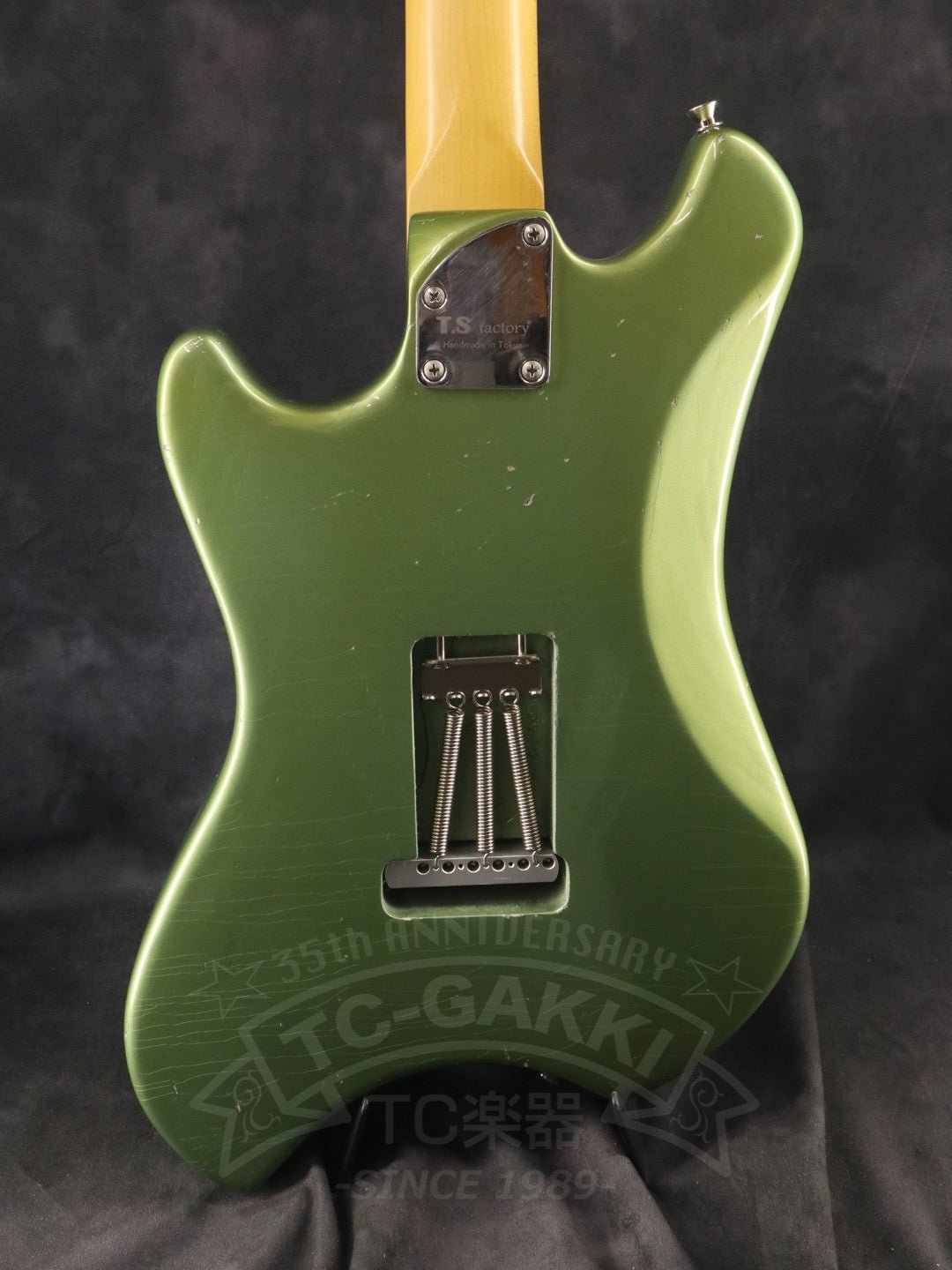 151A-MO2 Light Green Metallic