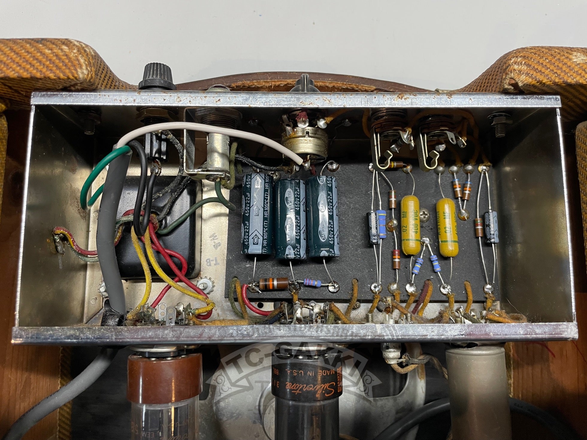 1960s Champ 5F1