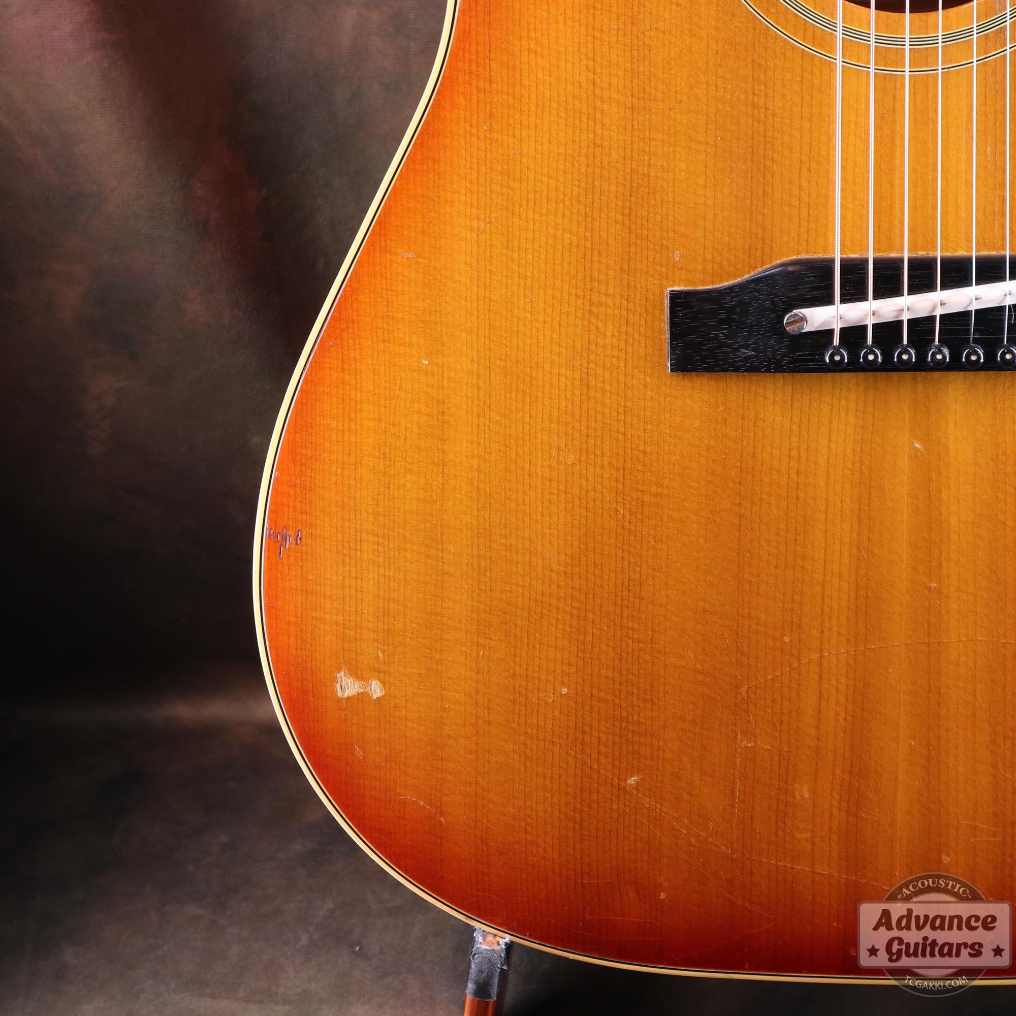Gibson 1964年製 J-45 Cherry Sunburst