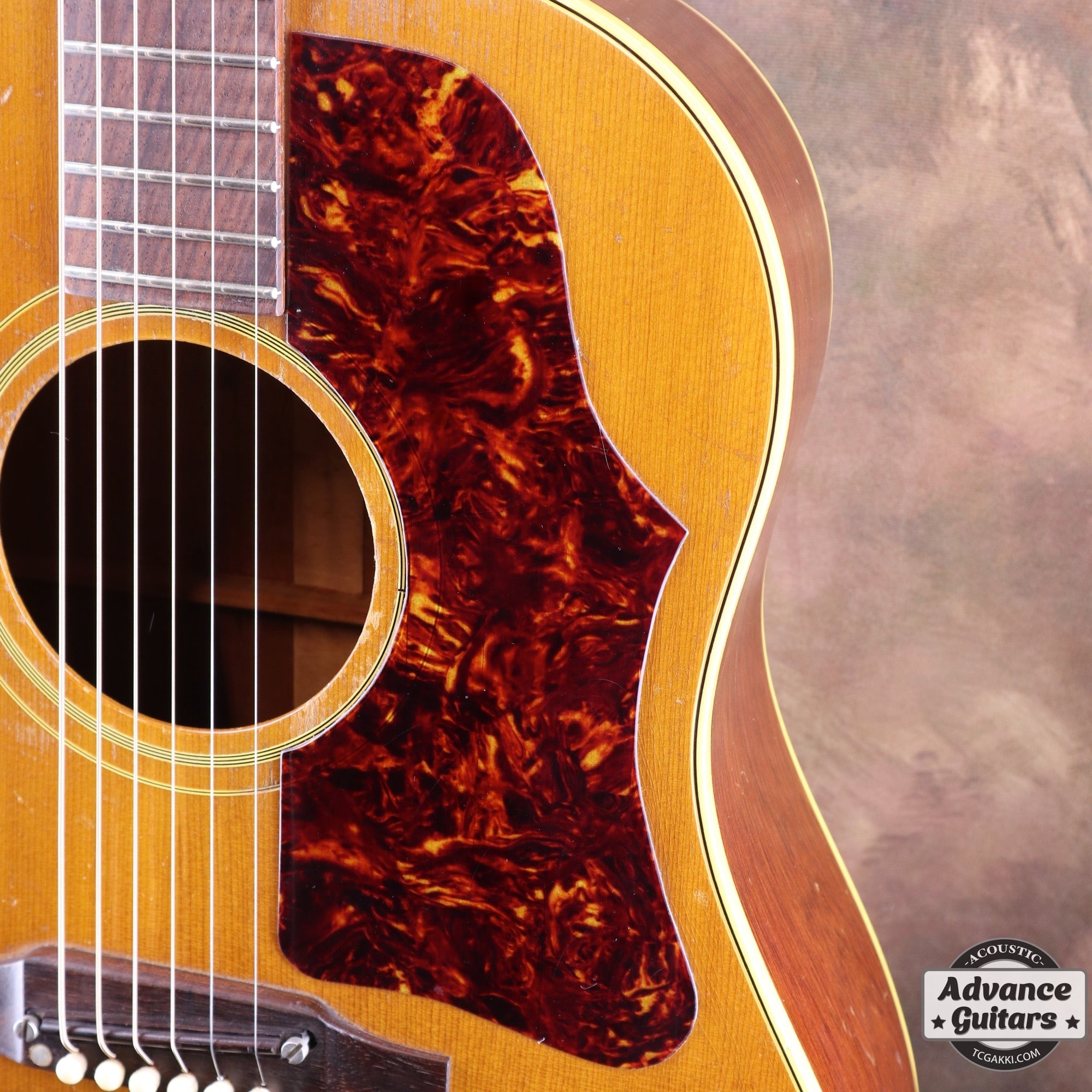 1966年製 J-45 Cherry Sunburst - TC楽器 - TCGAKKI