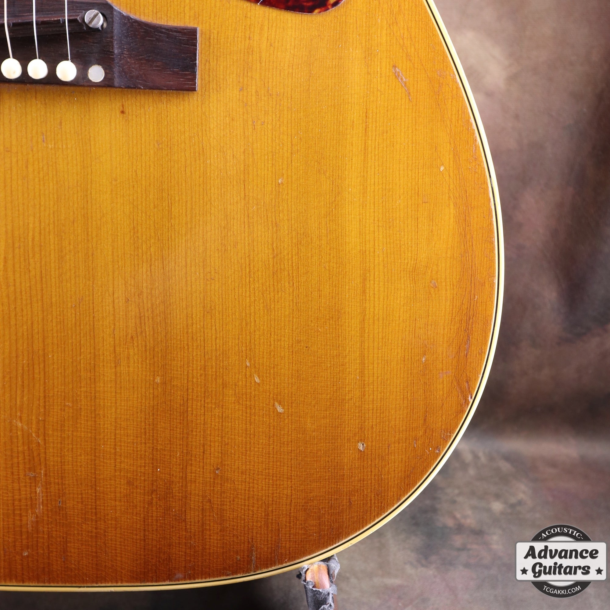 1966年製 J - 45 Cherry Sunburst - TC楽器 - TCGAKKI