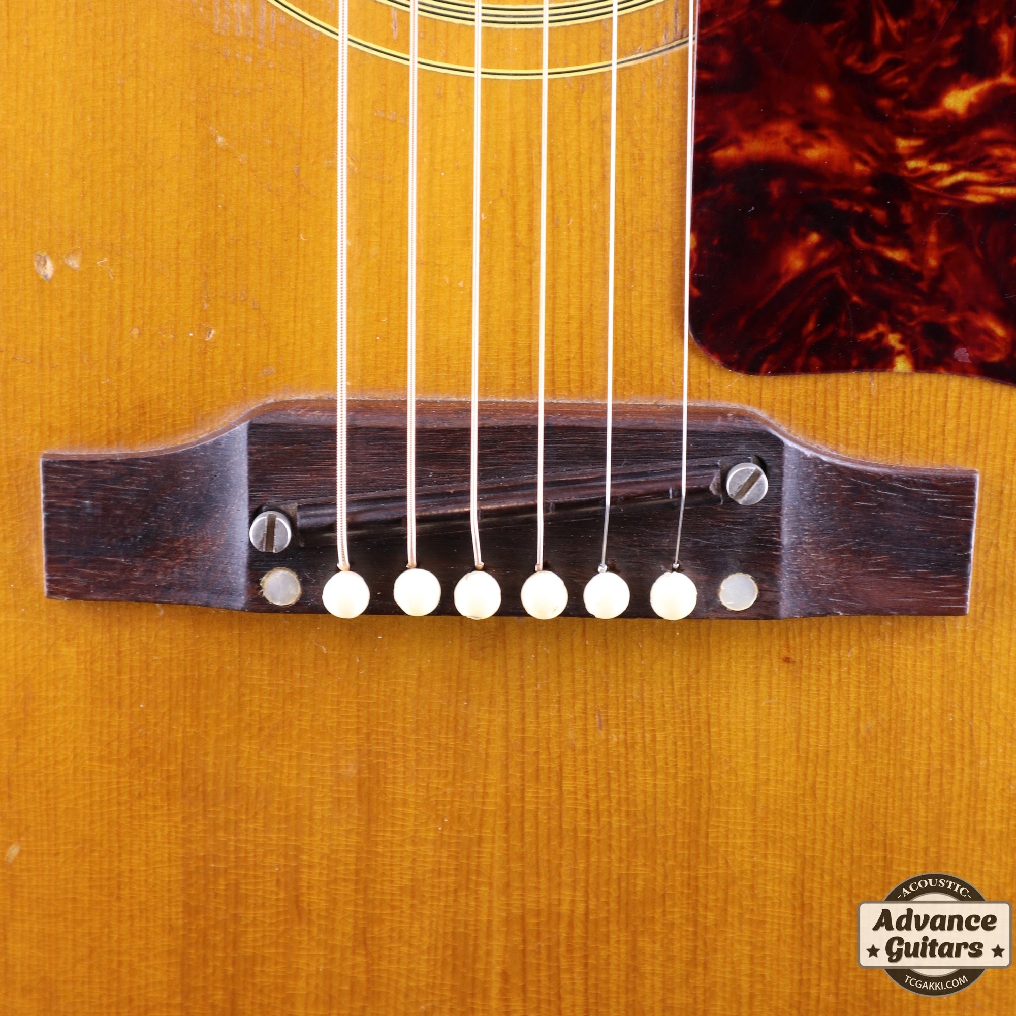 1966年製 J - 45 Cherry Sunburst - TC楽器 - TCGAKKI