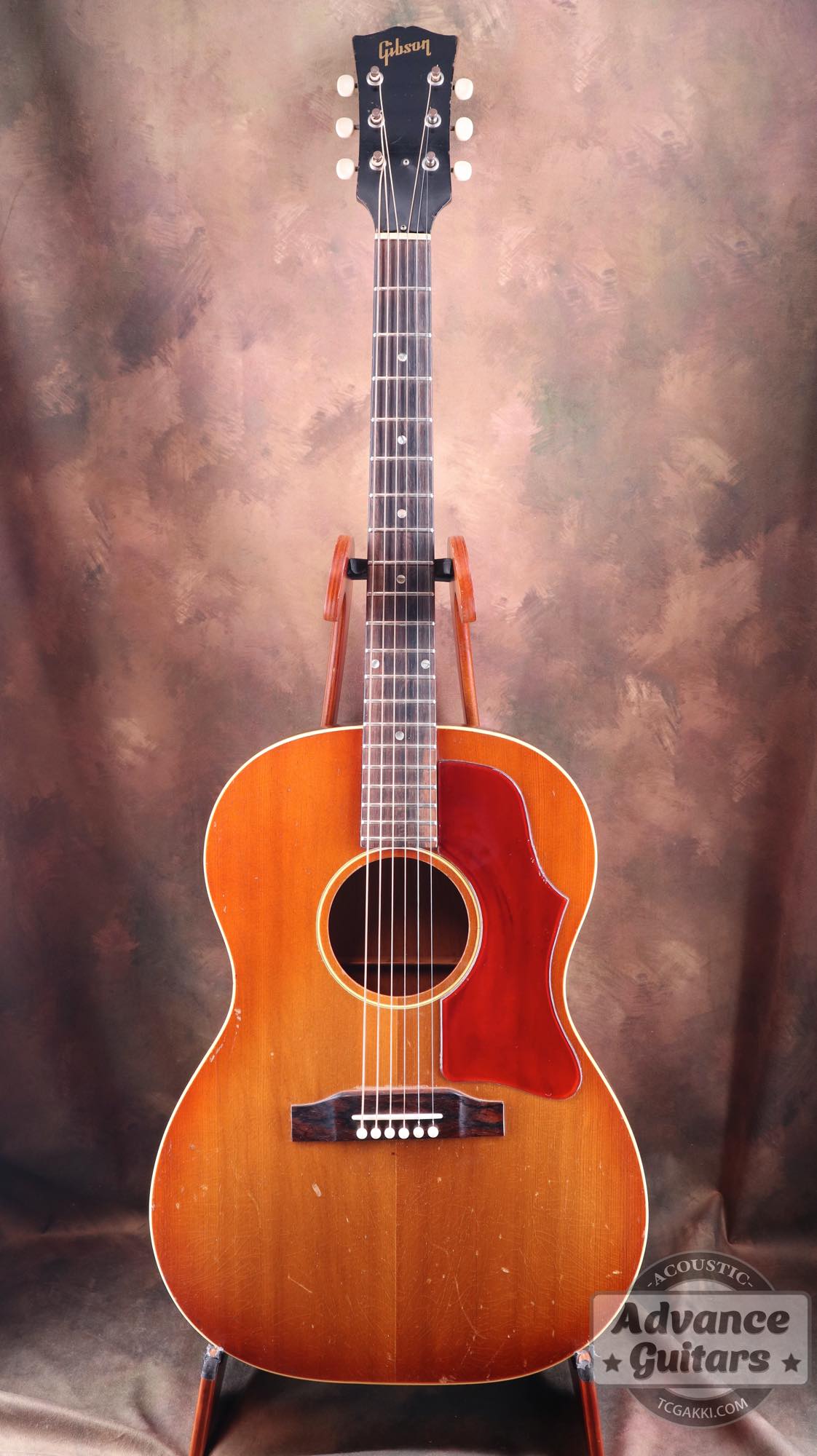 1966年製 LG-1 Cherry Sunburst