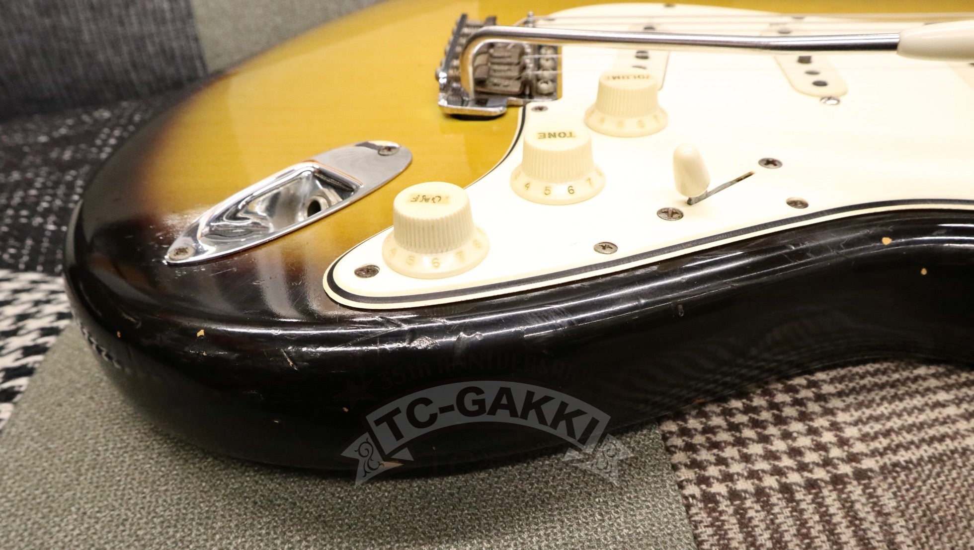 1966 STRATOCASTER Sunburst / Rosewood - TC楽器 - TCGAKKI