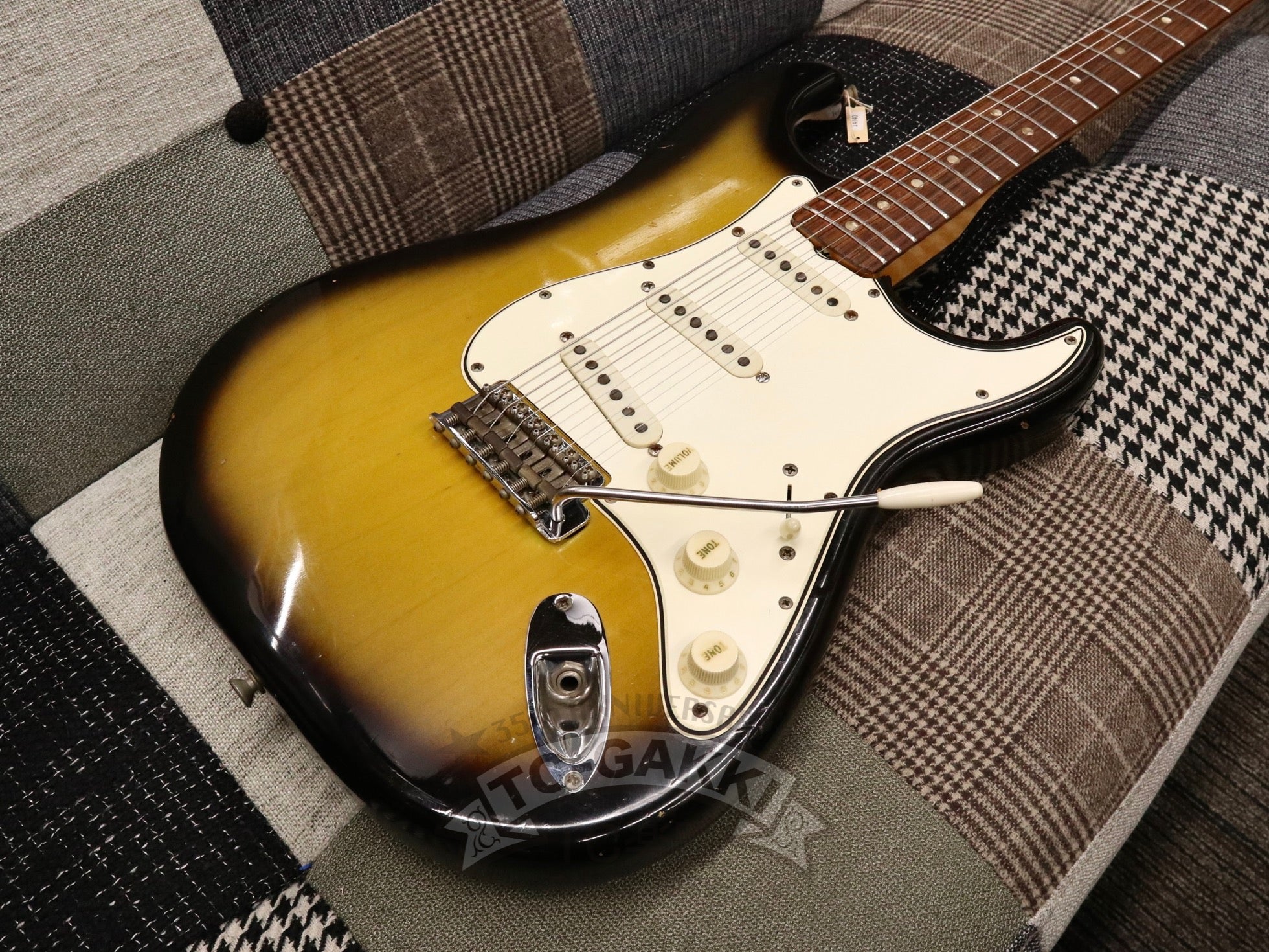 Fender 1966 STRATOCASTER Sunburst / Rosewood