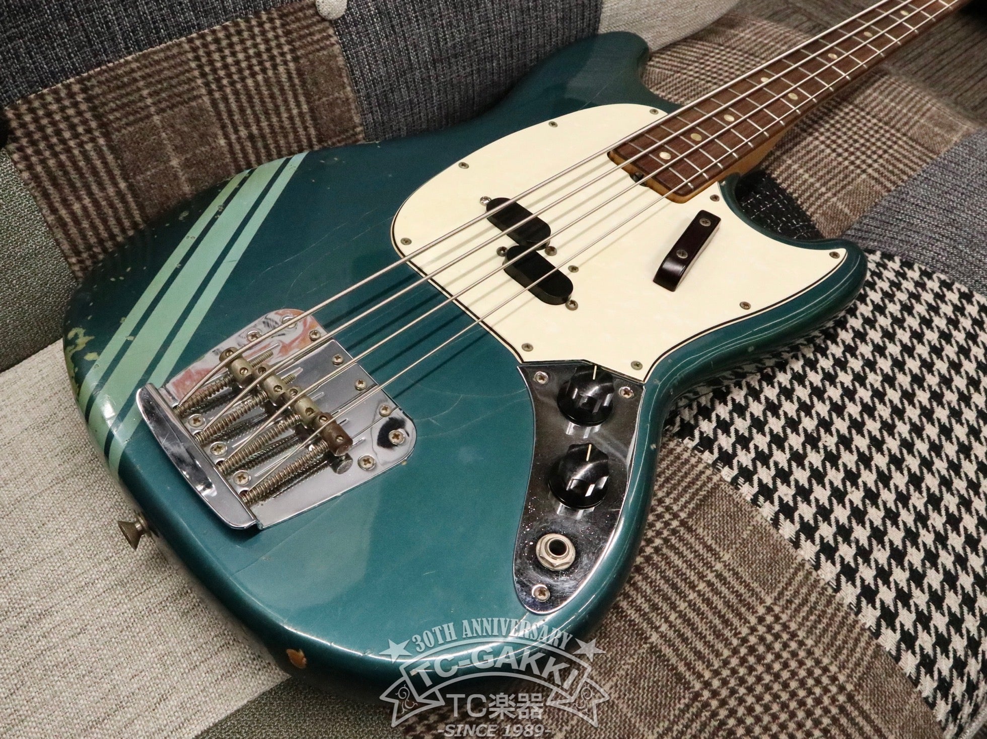正規品人気SALE1969\'s Vintage Fender Mustang Competition Burgundy(Blue) w/Original Hard Case ヴィンテージ フェンダー ムスタング コンペティション フェンダー