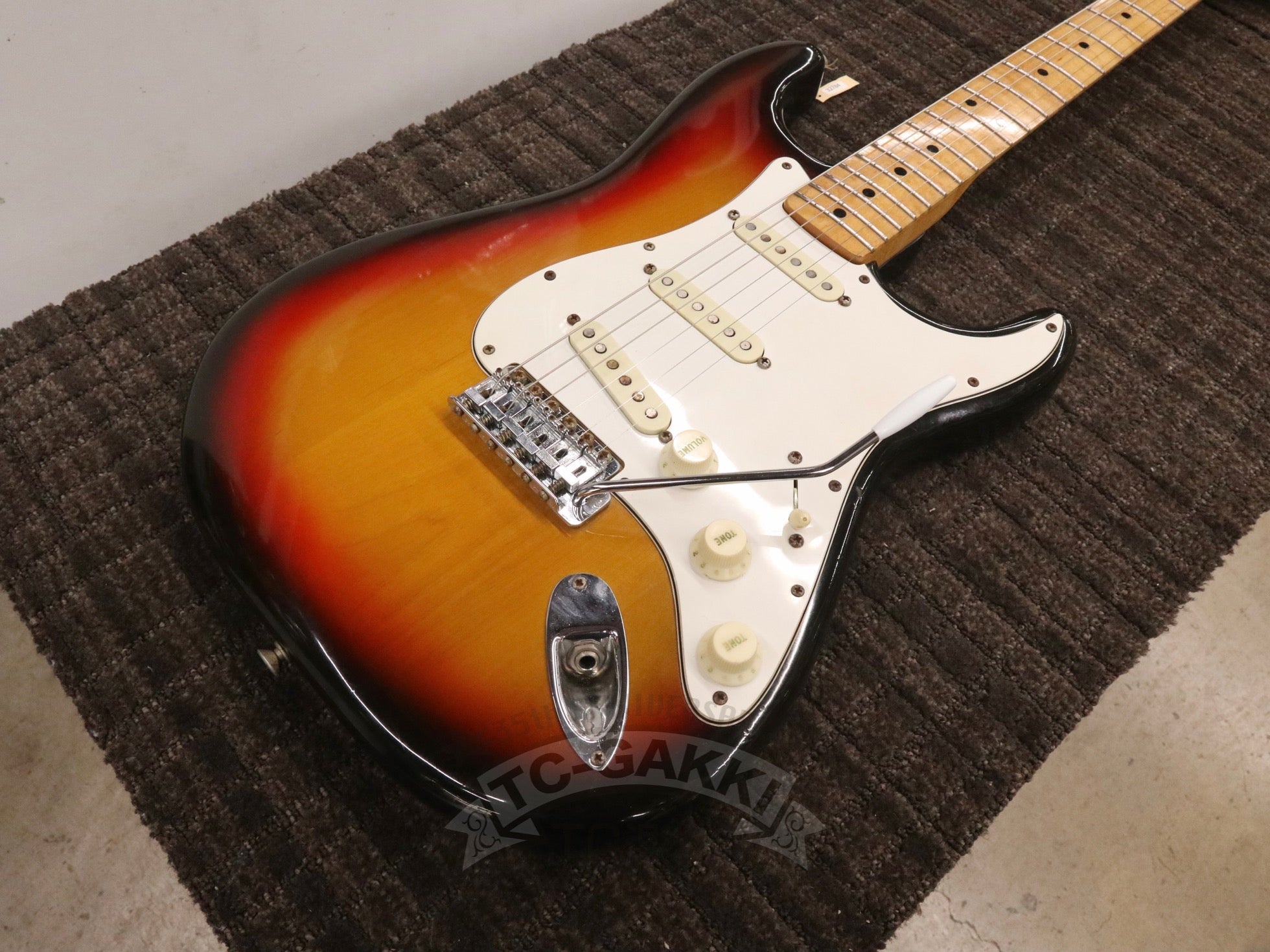 1975 STRATOCASTER Alder / Maple - TC楽器 - TCGAKKI
