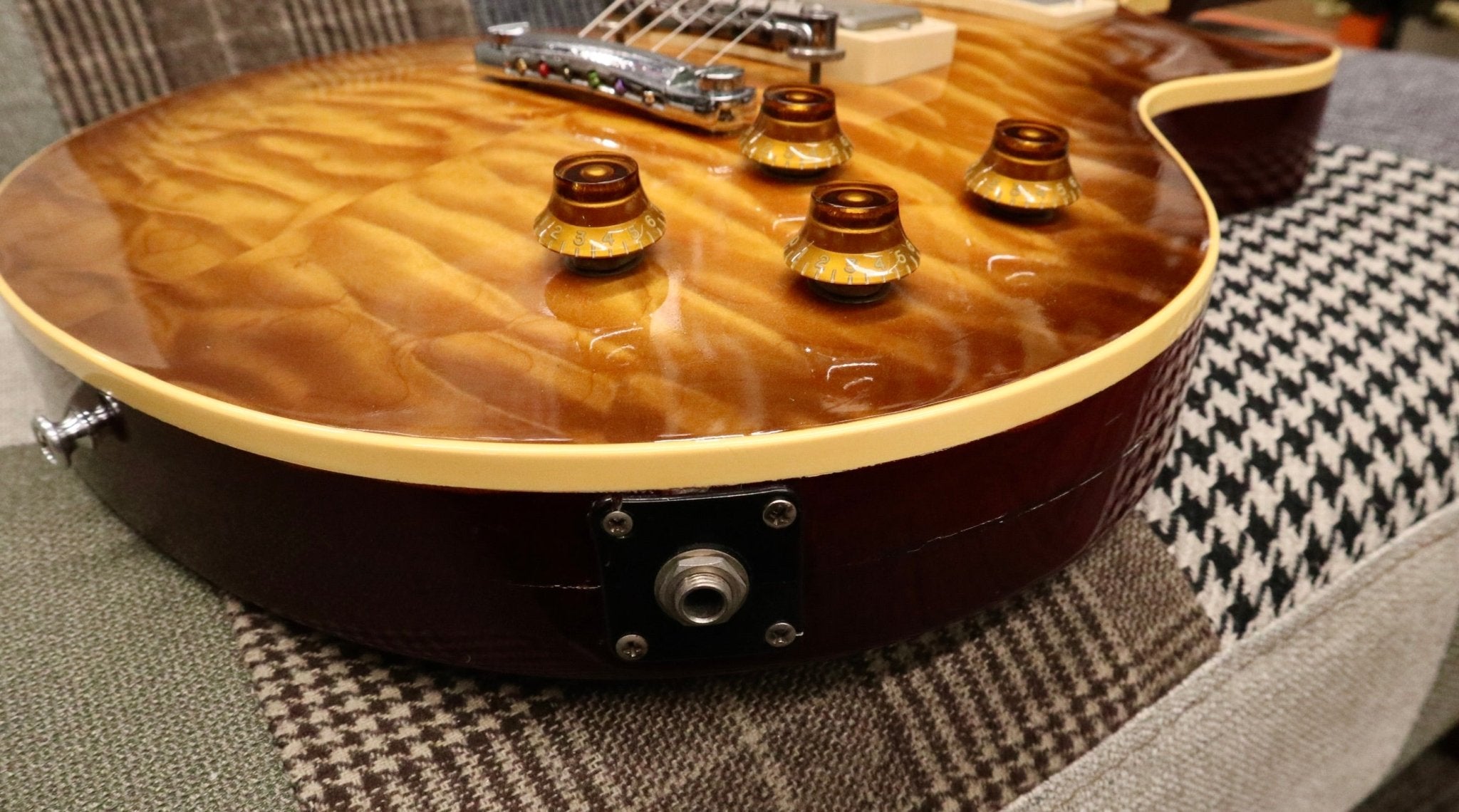 1976 Les Paul Deluxe Mod. - TC楽器 - TCGAKKI