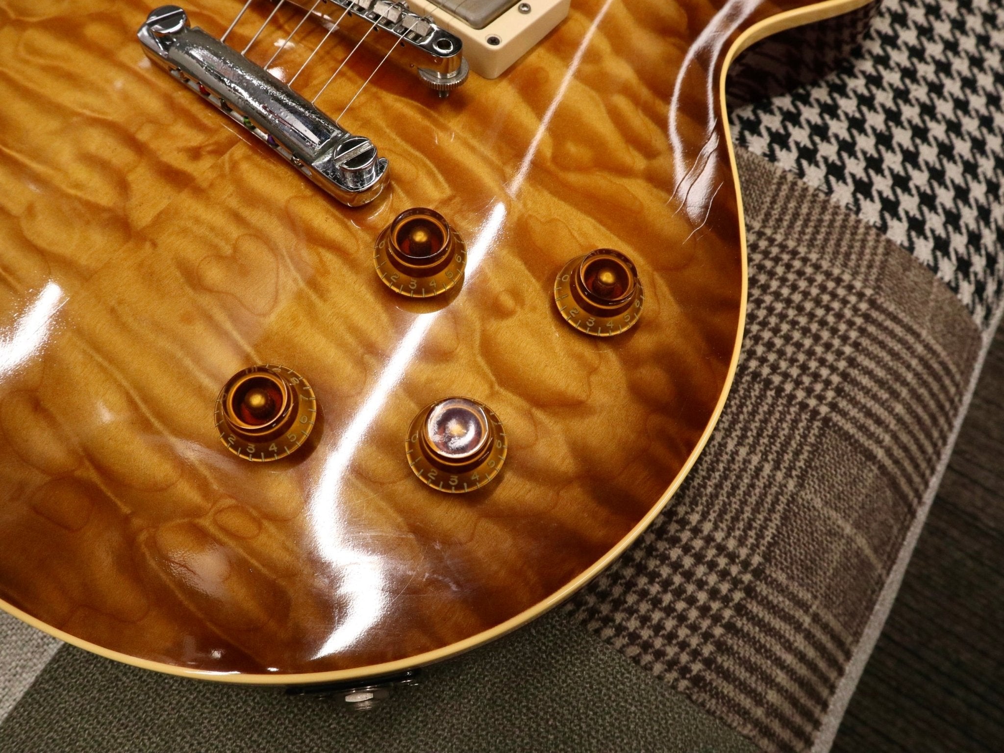 1976 Les Paul Deluxe Mod. - TC楽器 - TCGAKKI