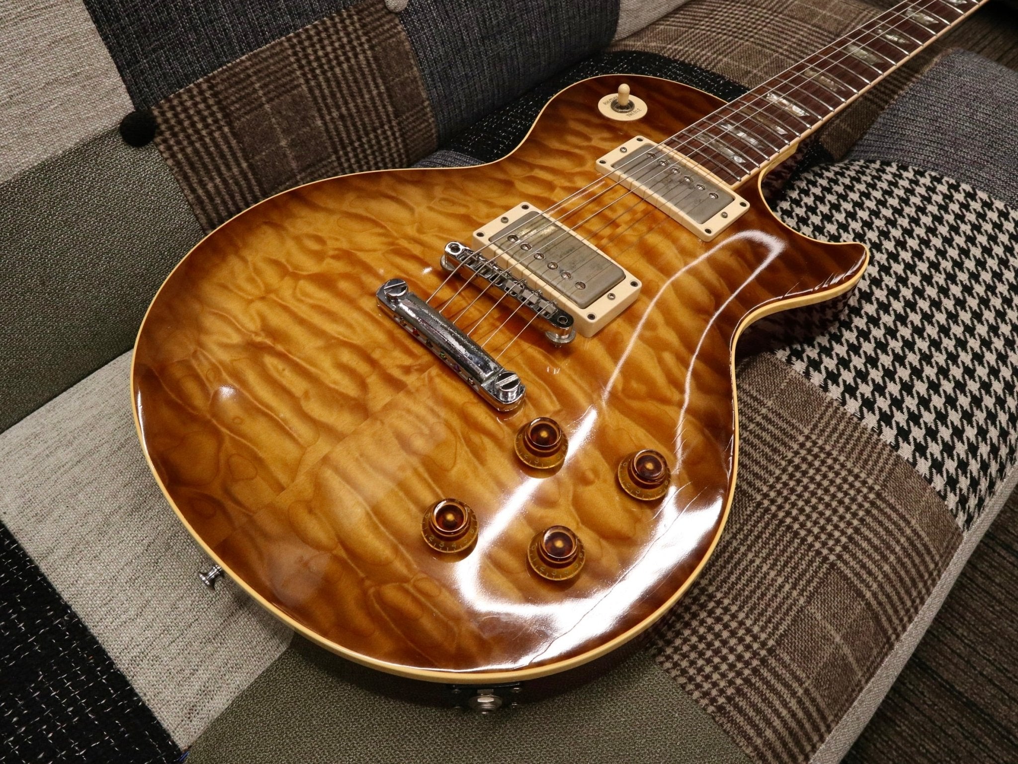 1976 Les Paul Deluxe Mod. - TC楽器 - TCGAKKI