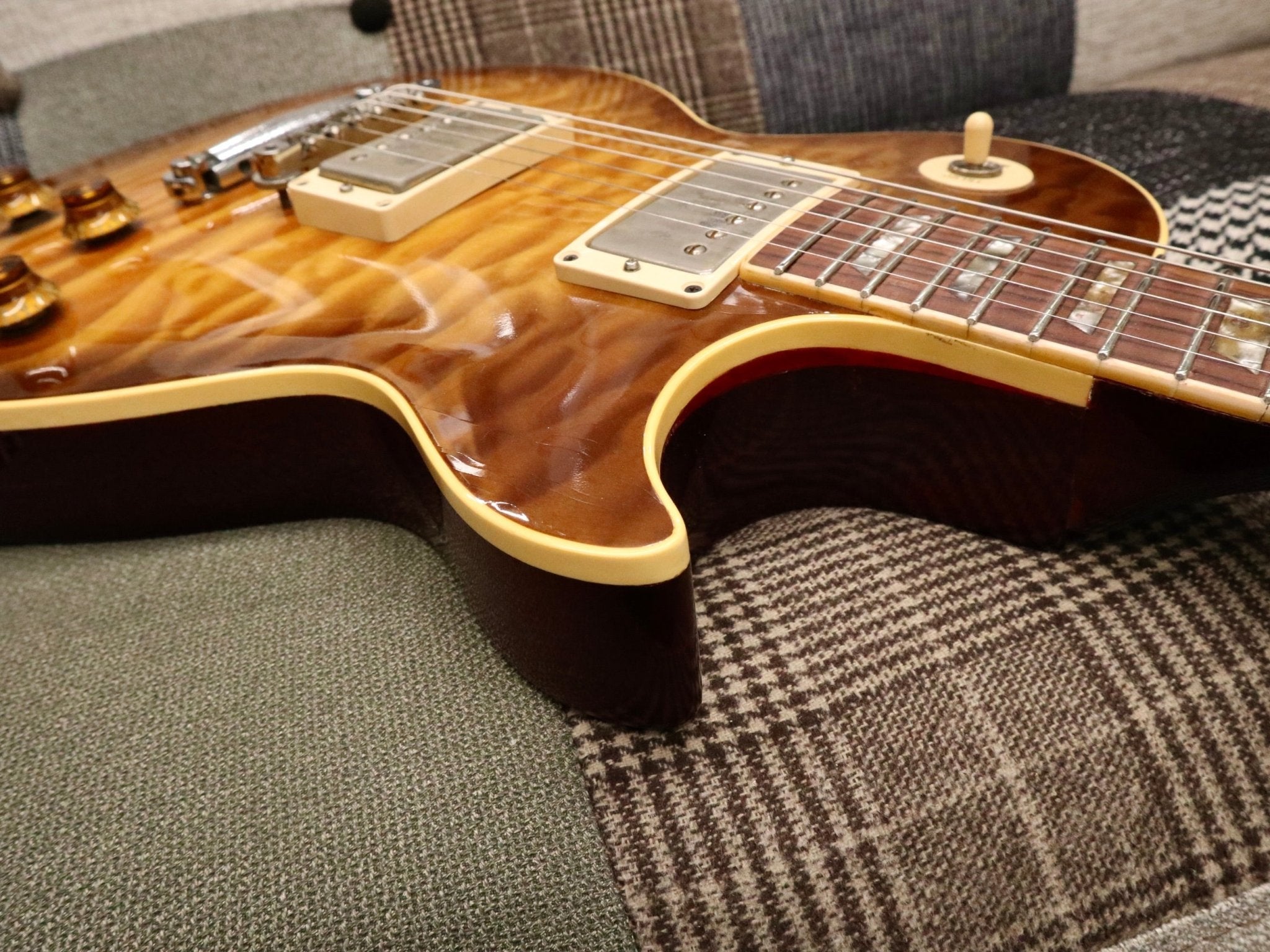 1976 Les Paul Deluxe Mod. - TC楽器 - TCGAKKI