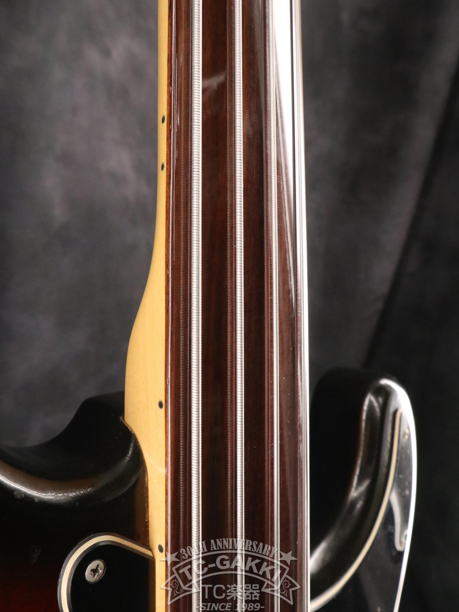 1977 PRECISION BASS Fretless - TC楽器 - TCGAKKI