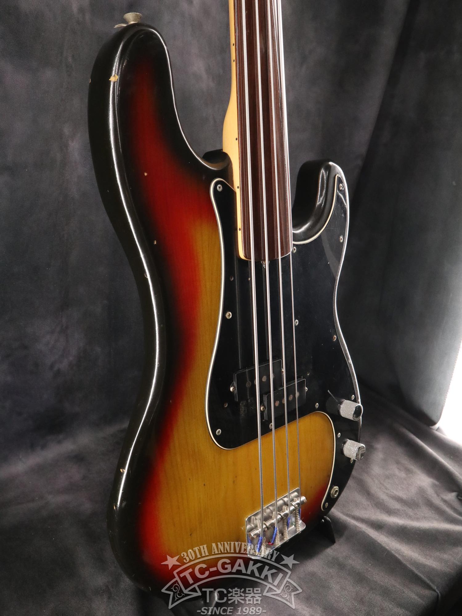 1977 PRECISION BASS Fretless - TC楽器 - TCGAKKI