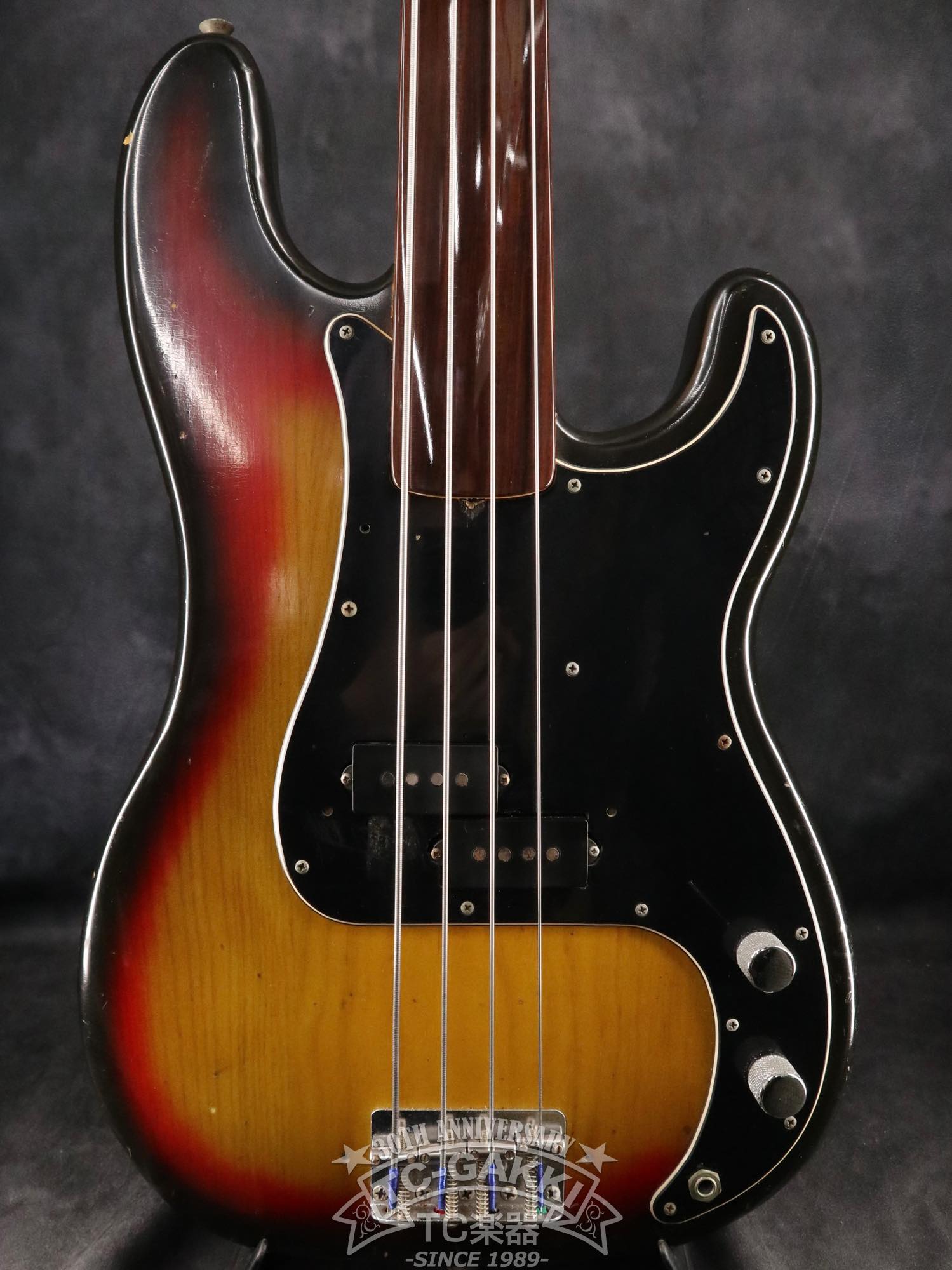 1977 PRECISION BASS Fretless - TC楽器 - TCGAKKI