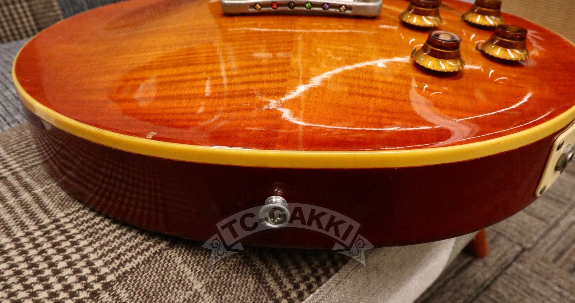 1980 EGF1200 Sunburst Lady - TC楽器 - TCGAKKI