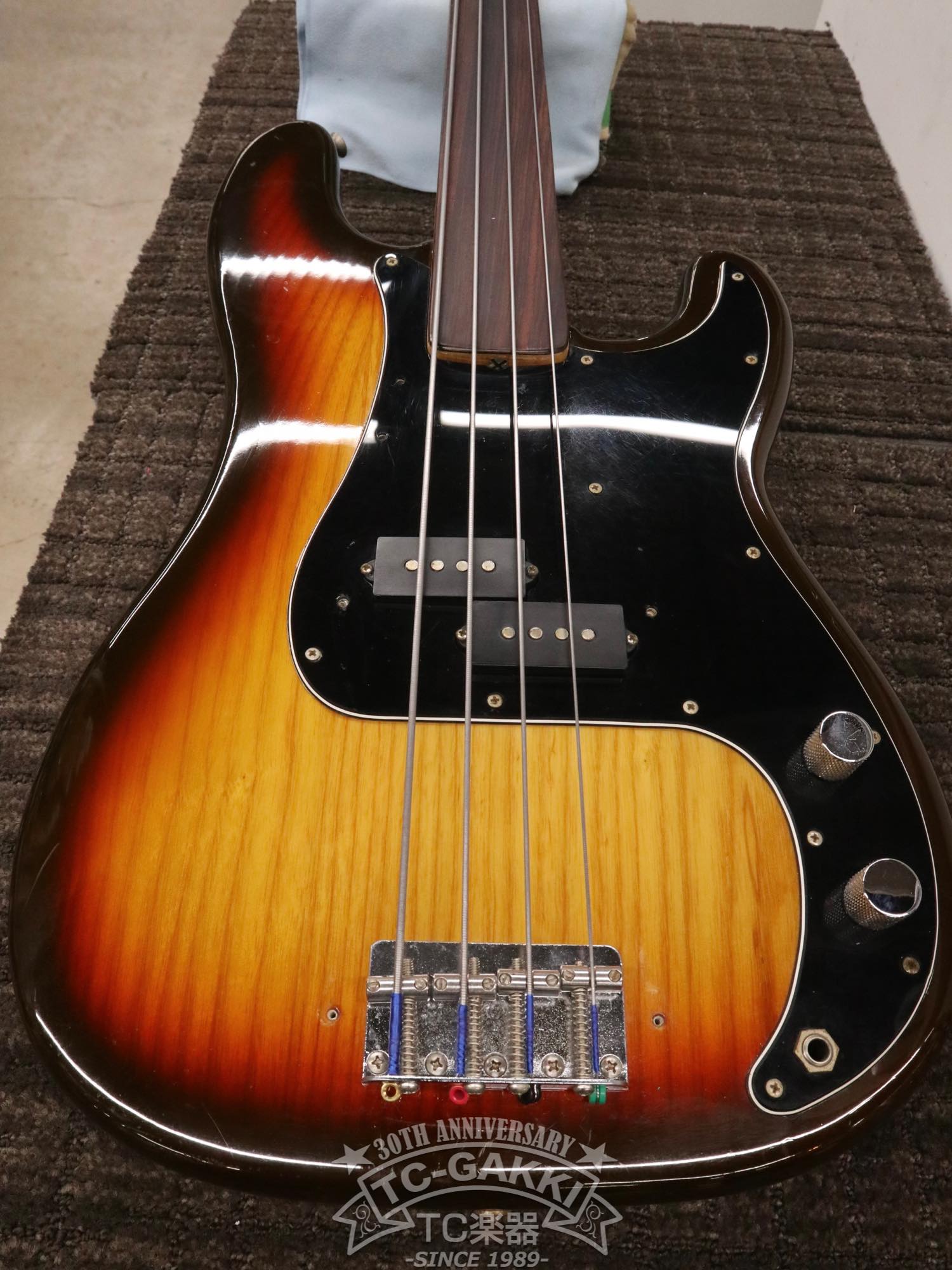 1980 Precision Bass Fretless - TC楽器 - TCGAKKI