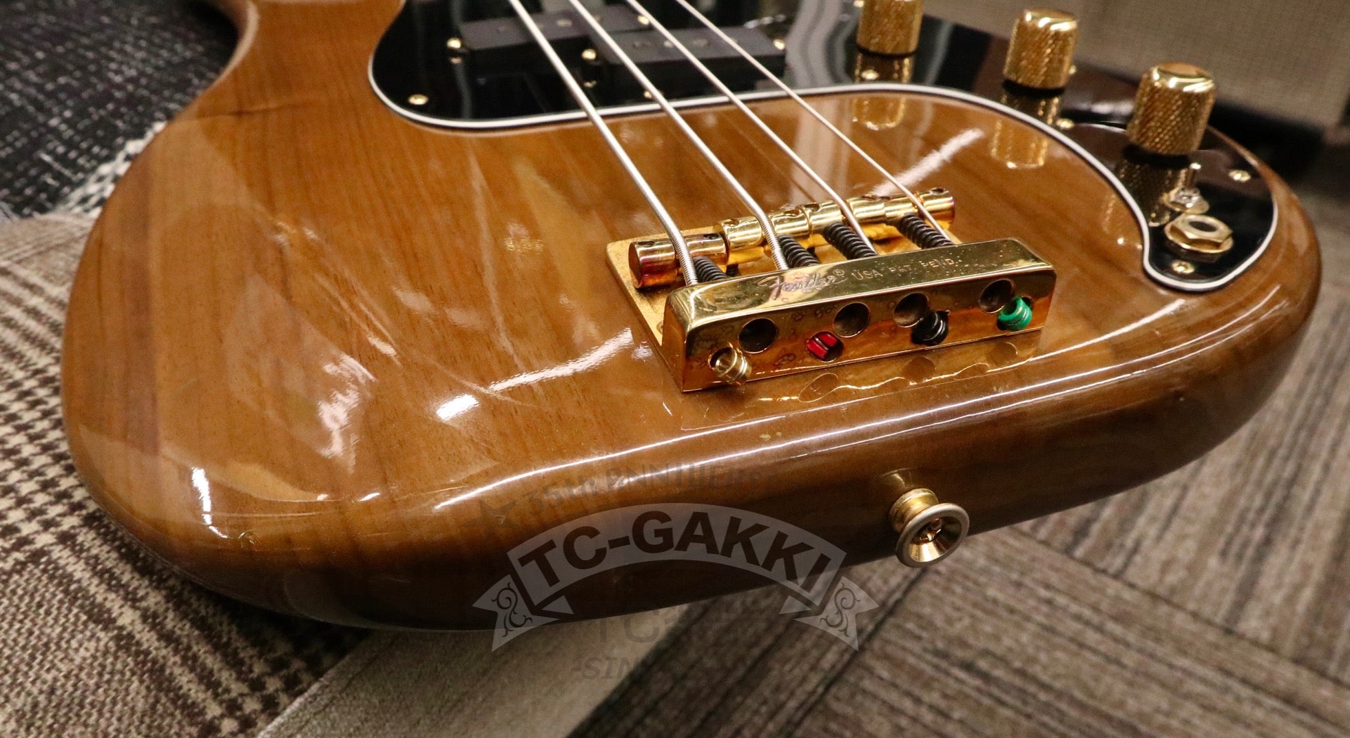 1980s Walnut Precision Special Bass - TC楽器 - TCGAKKI