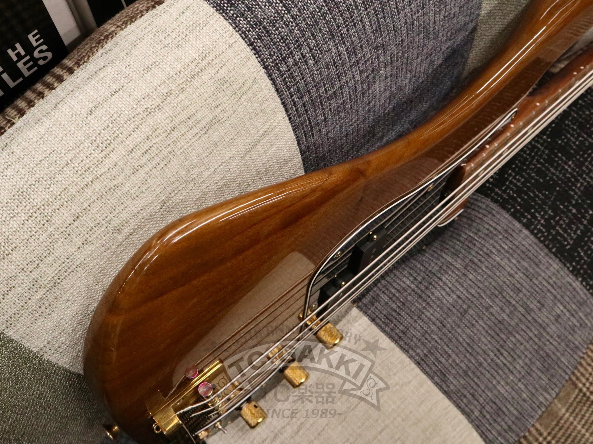 1980s Walnut Precision Special Bass - TC楽器 - TCGAKKI