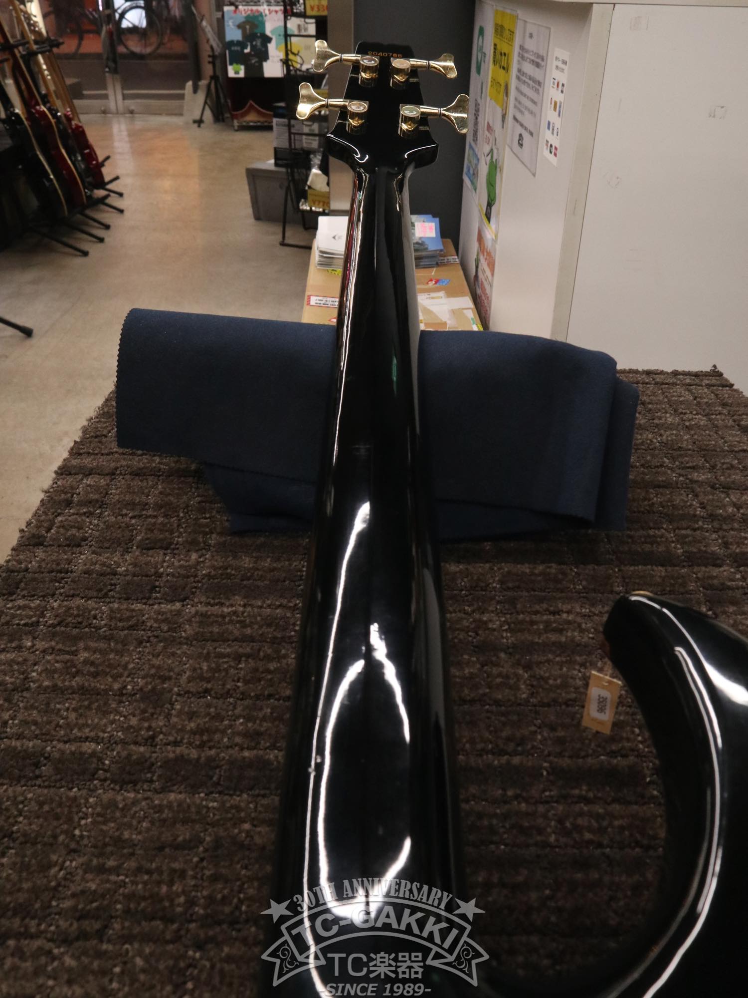 1982 SB - Black'n'Gold II - TC楽器 - TCGAKKI