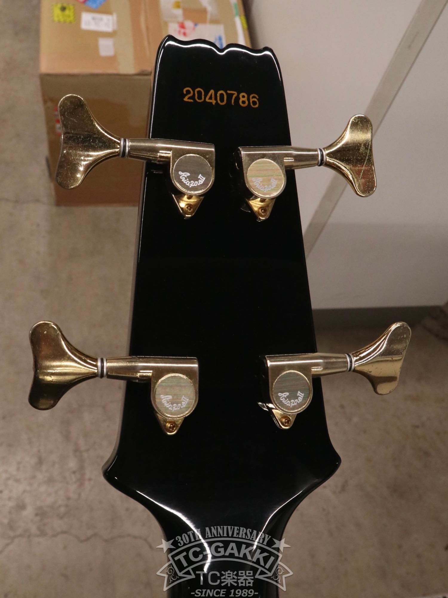 1982 SB - Black'n'Gold II - TC楽器 - TCGAKKI