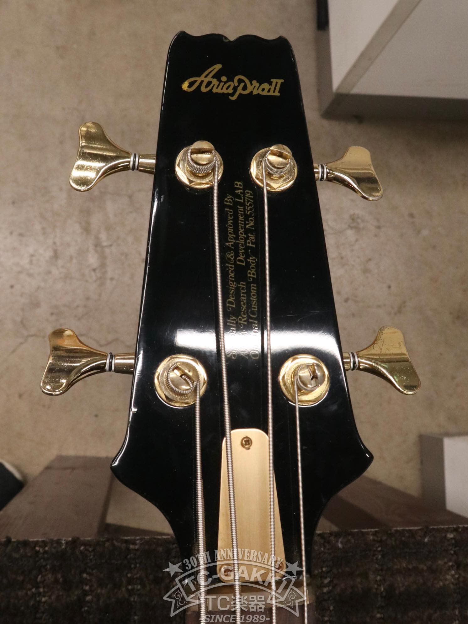 1982 SB - Black'n'Gold II - TC楽器 - TCGAKKI