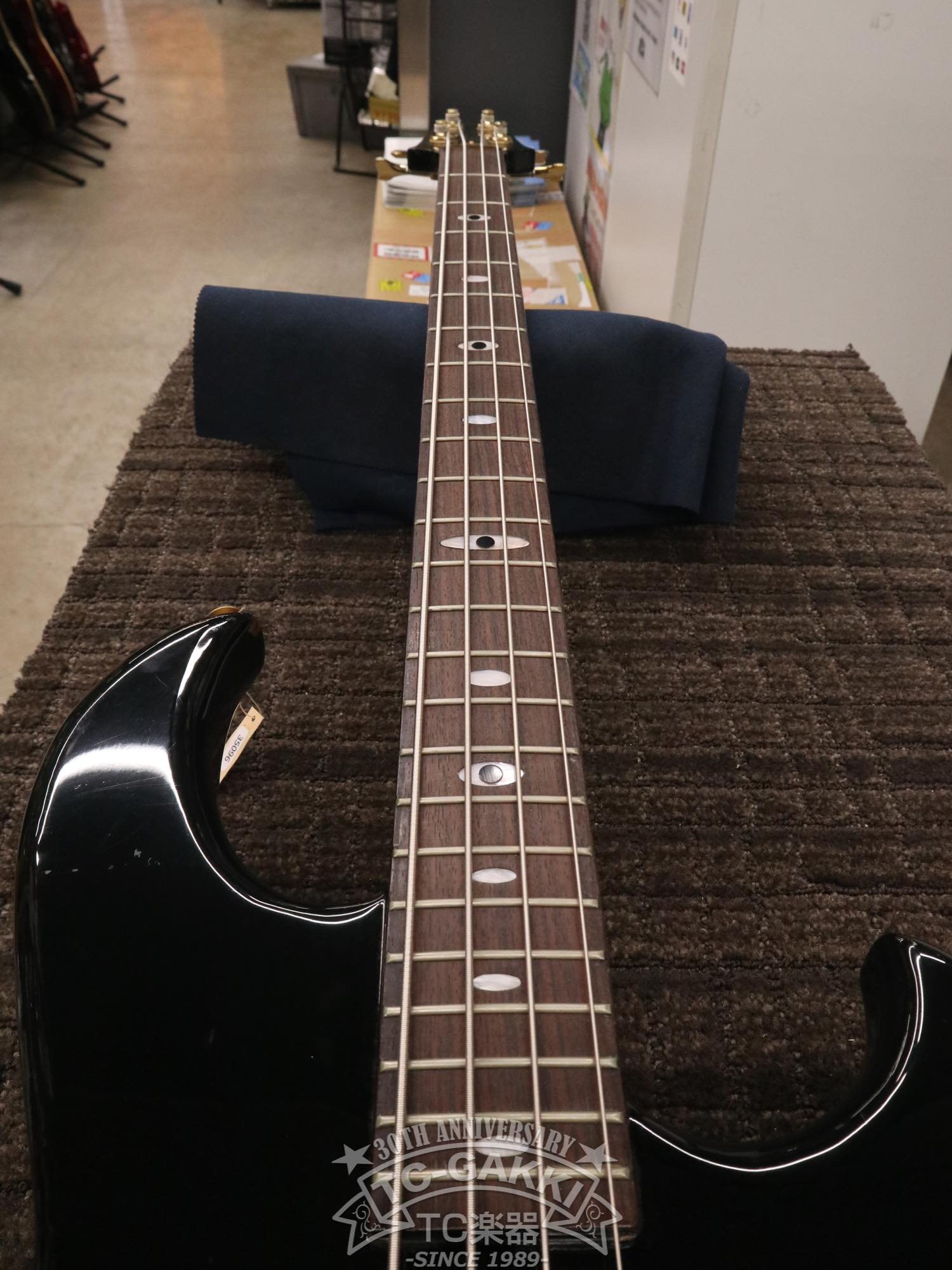 1982 SB - Black'n'Gold II - TC楽器 - TCGAKKI