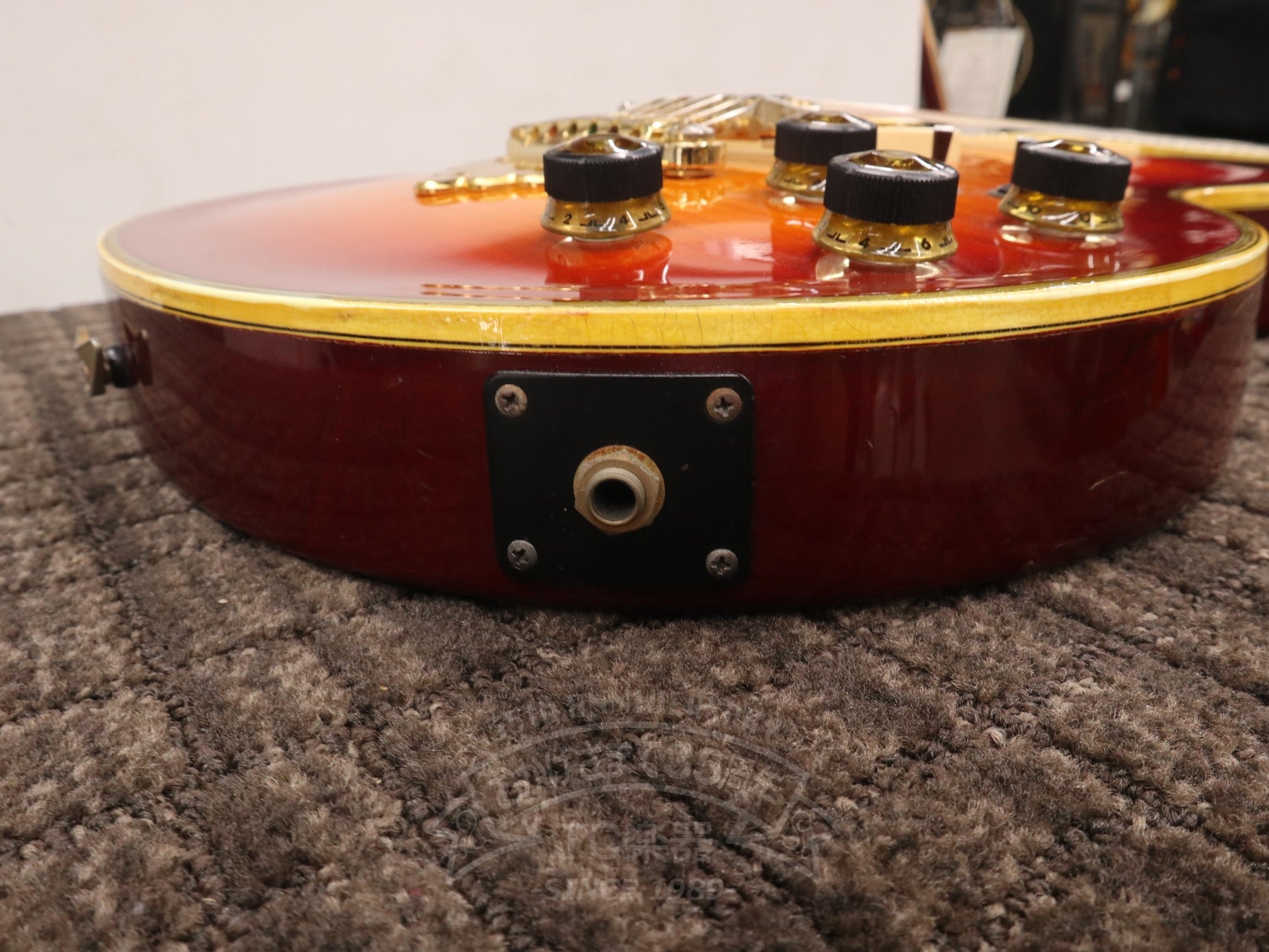 1983 AR300CS Artist Cherry Sunburst - TC楽器 - TCGAKKI