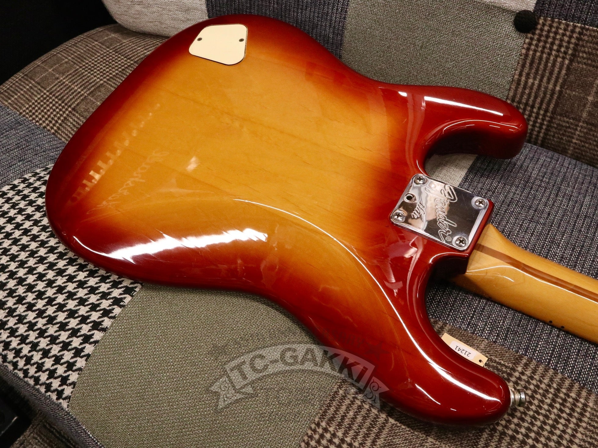 1983 Elite Stratocaster - TC楽器 - TCGAKKI