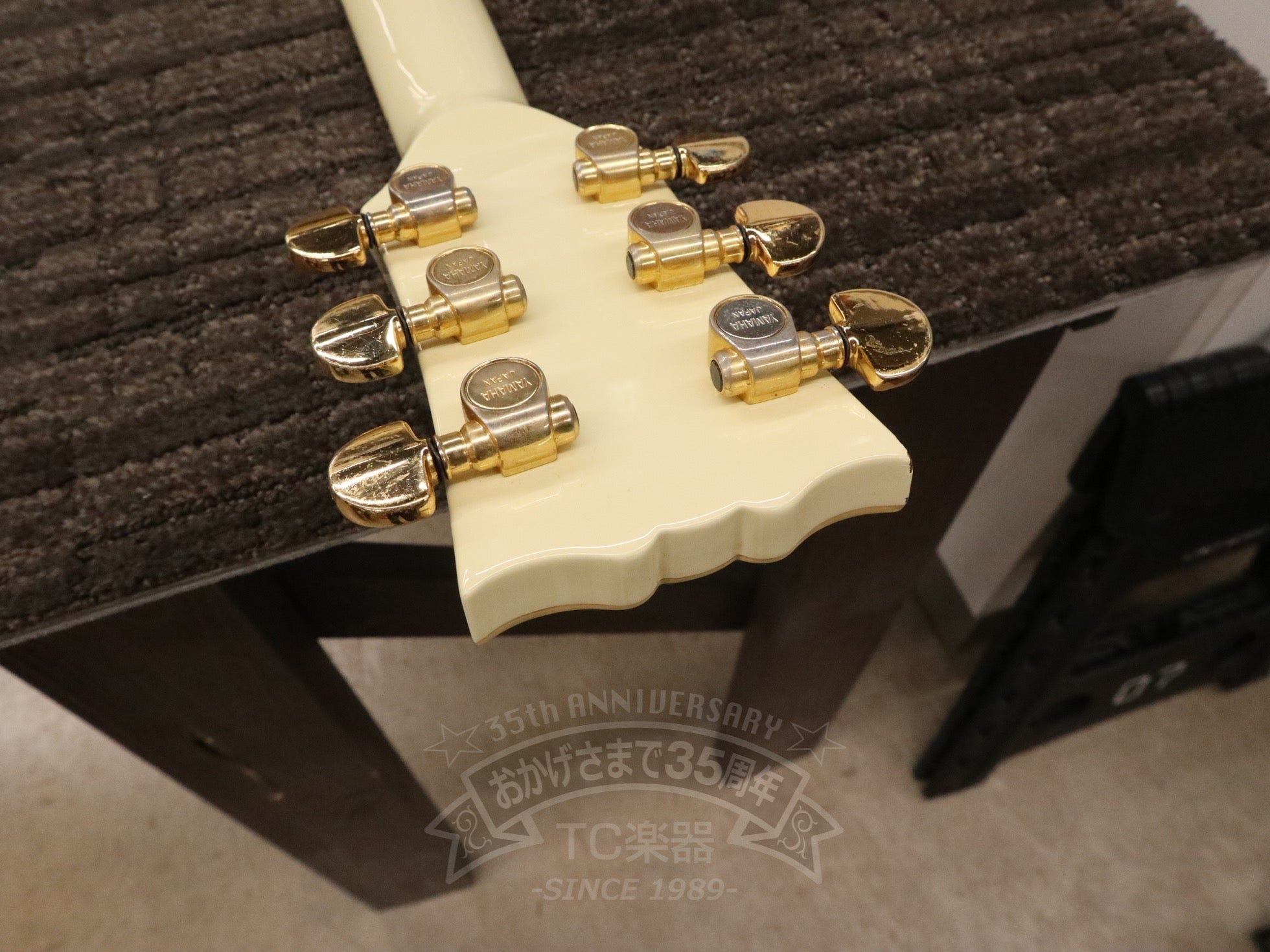 1984 SBG3000 Creamy White - TC楽器 - TCGAKKI