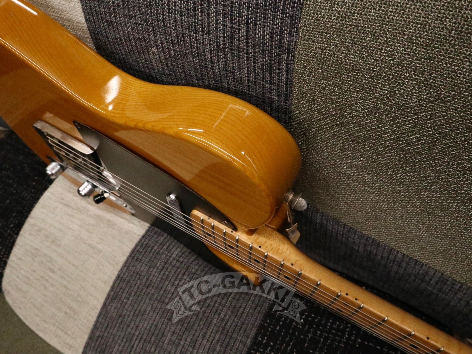 カナダ産フレイムメイプルエレキギターネックテレキャスター