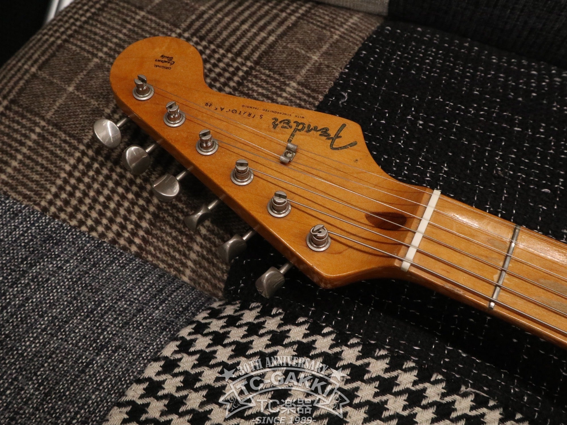 1990s American Vintage 57 Stratocaster - TC楽器 - TCGAKKI