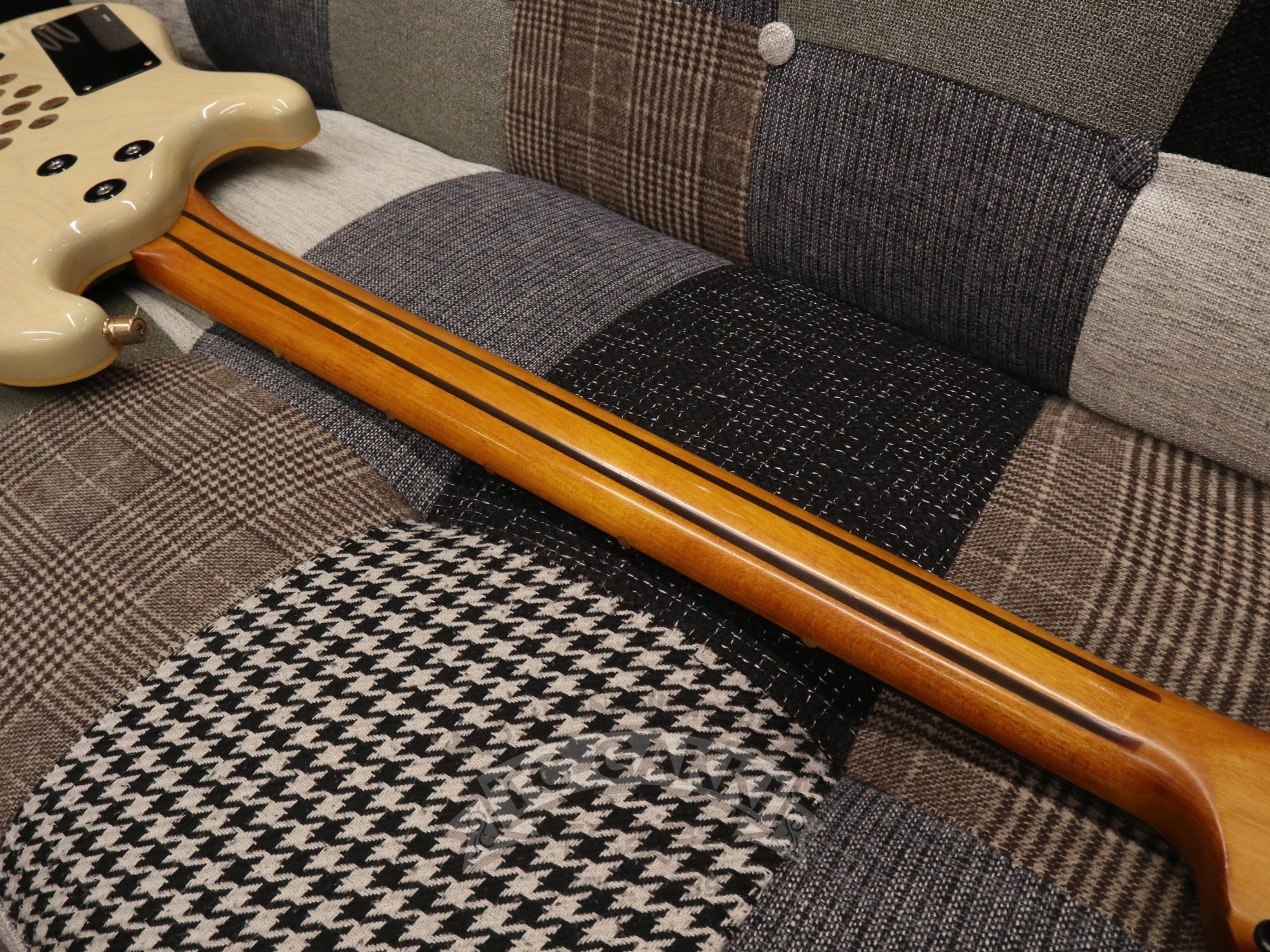 1991 GARLAND BASS 4st - TC楽器 - TCGAKKI