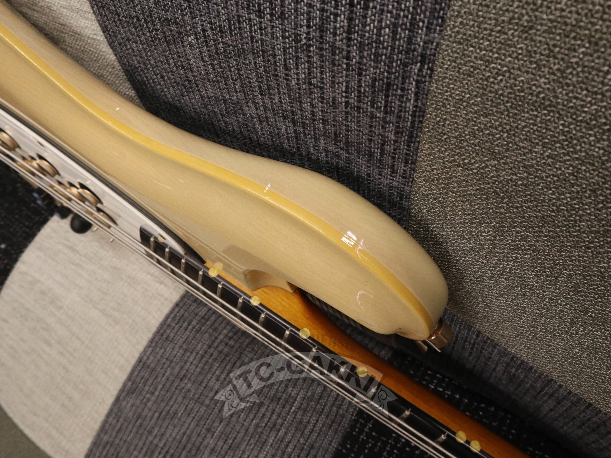 1991 GARLAND BASS 4st - TC楽器 - TCGAKKI