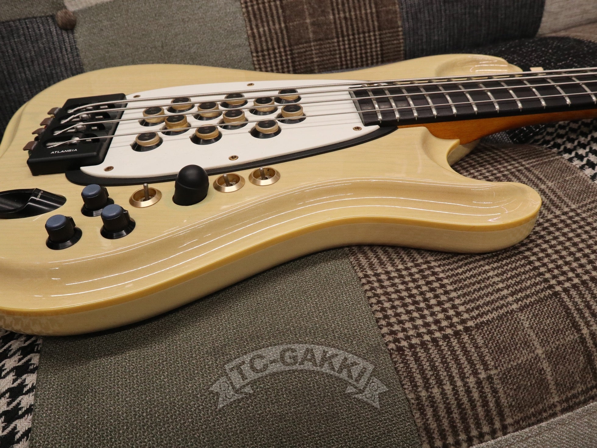 1991 GARLAND BASS 4st - TC楽器 - TCGAKKI