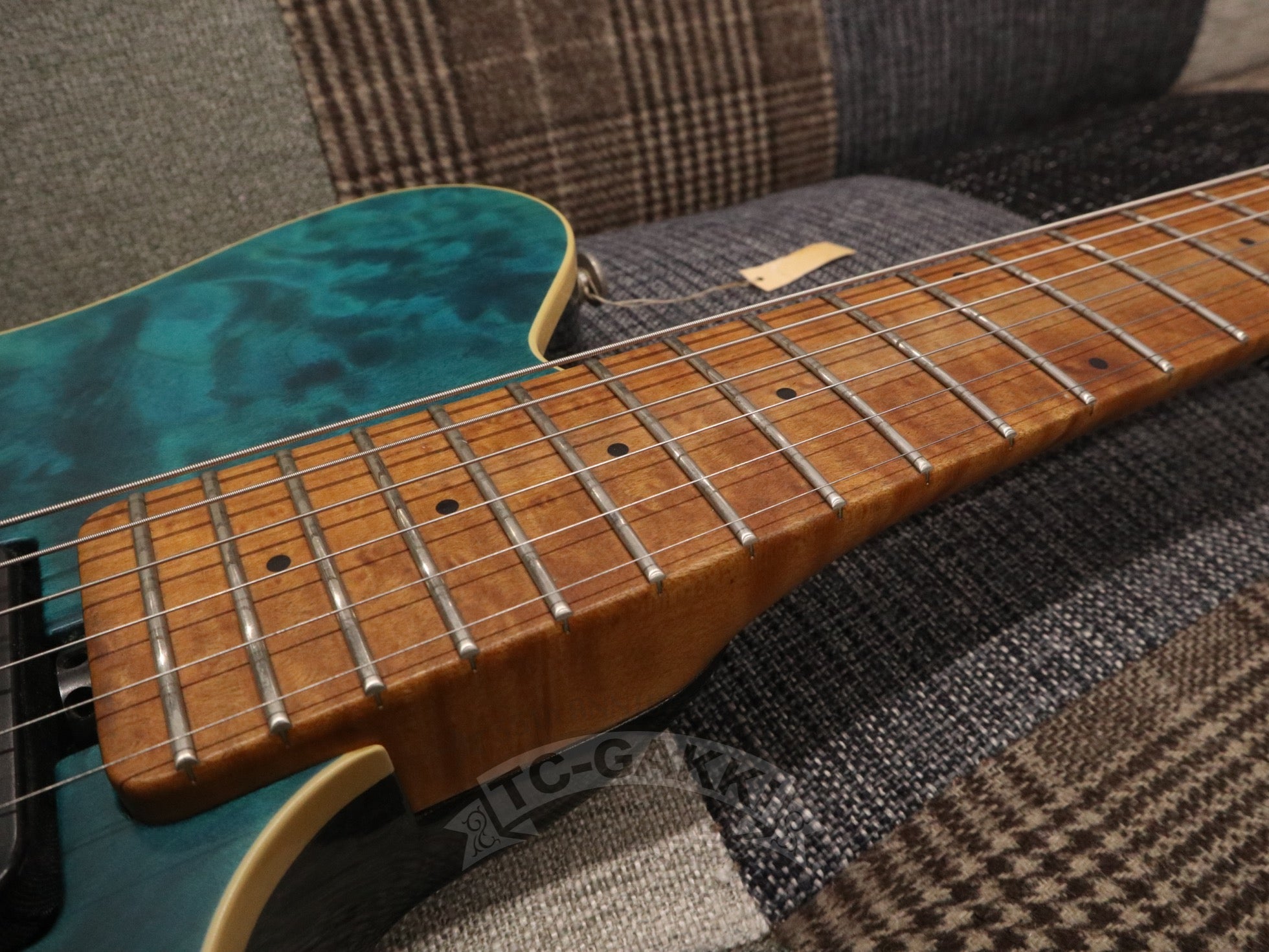 MUSIC MAN 1993 EVH - TC楽器 - TCGAKKI