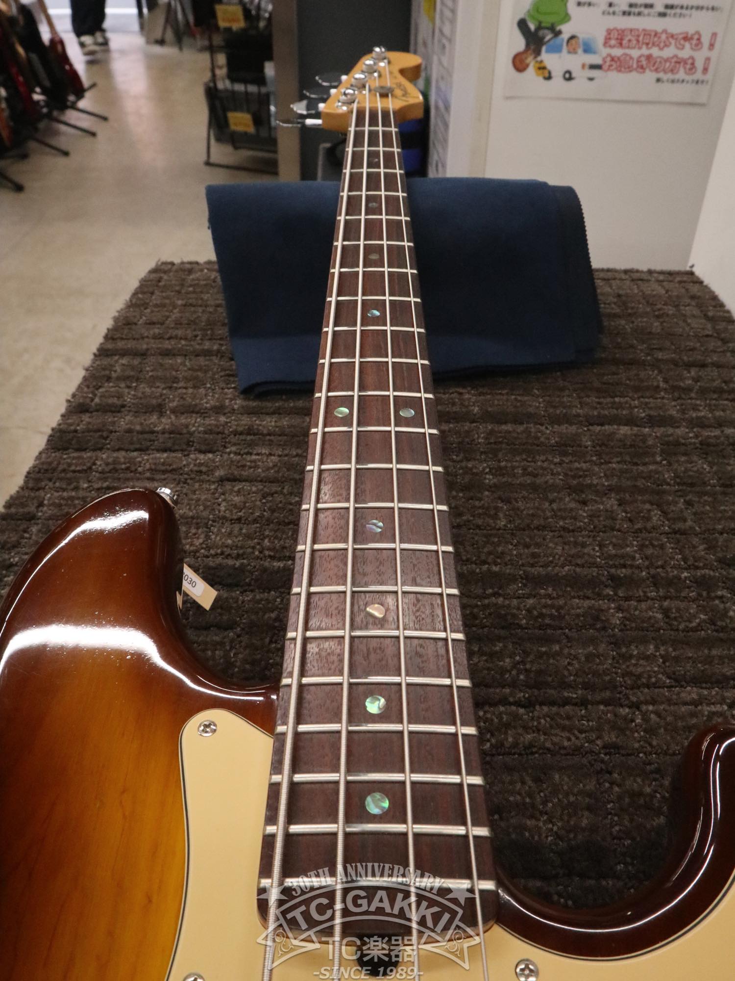 2004 American Deluxe Jazz Bass