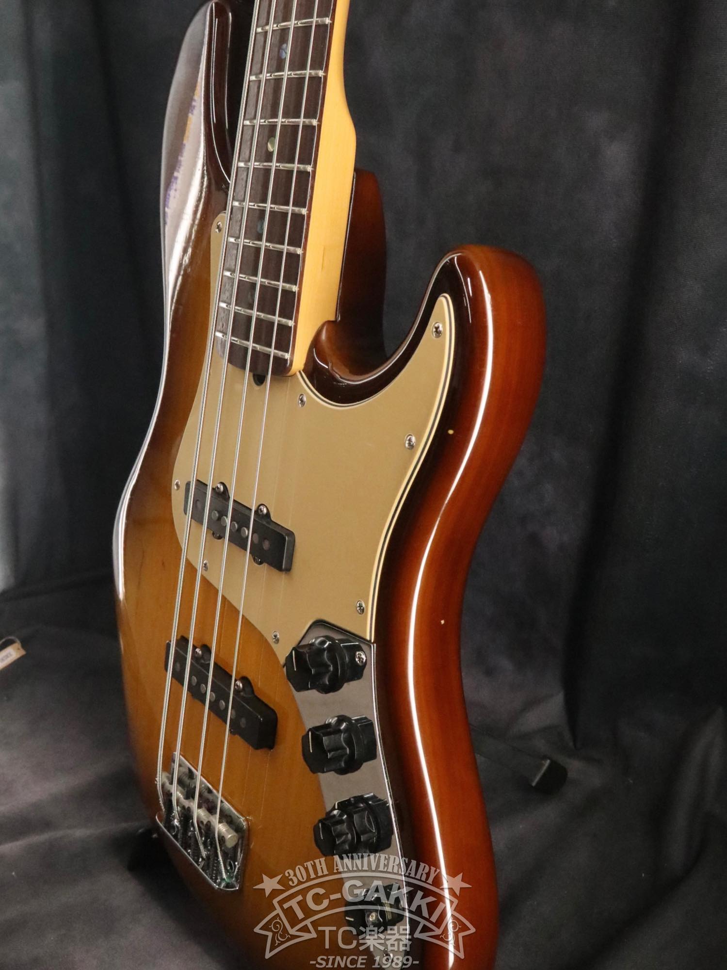 2004 American Deluxe Jazz Bass