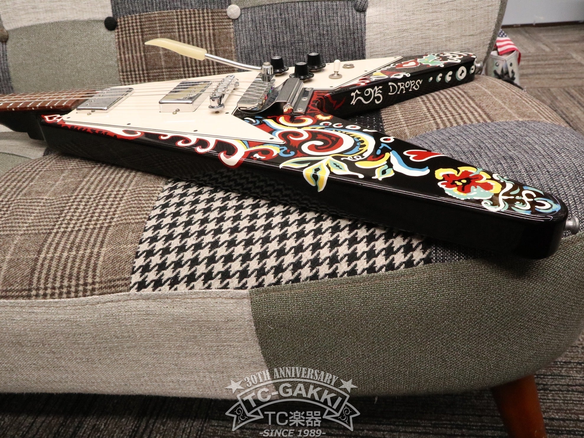 2006 INSPIRED BY Jimi Hendrix Psychedelic Flying V - TC楽器 - TCGAKKI