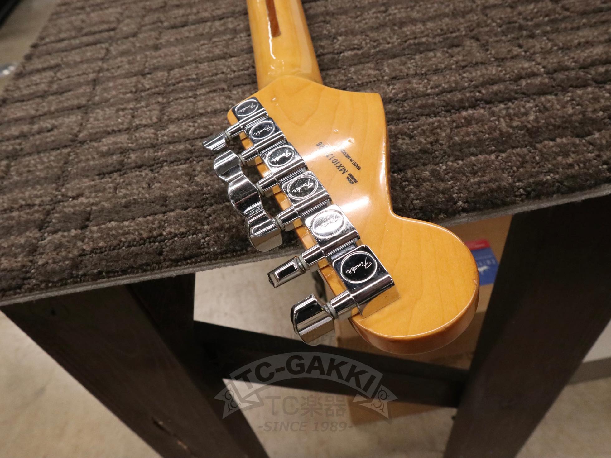 2010 Blacktop Stratocaster - TC楽器 - TCGAKKI