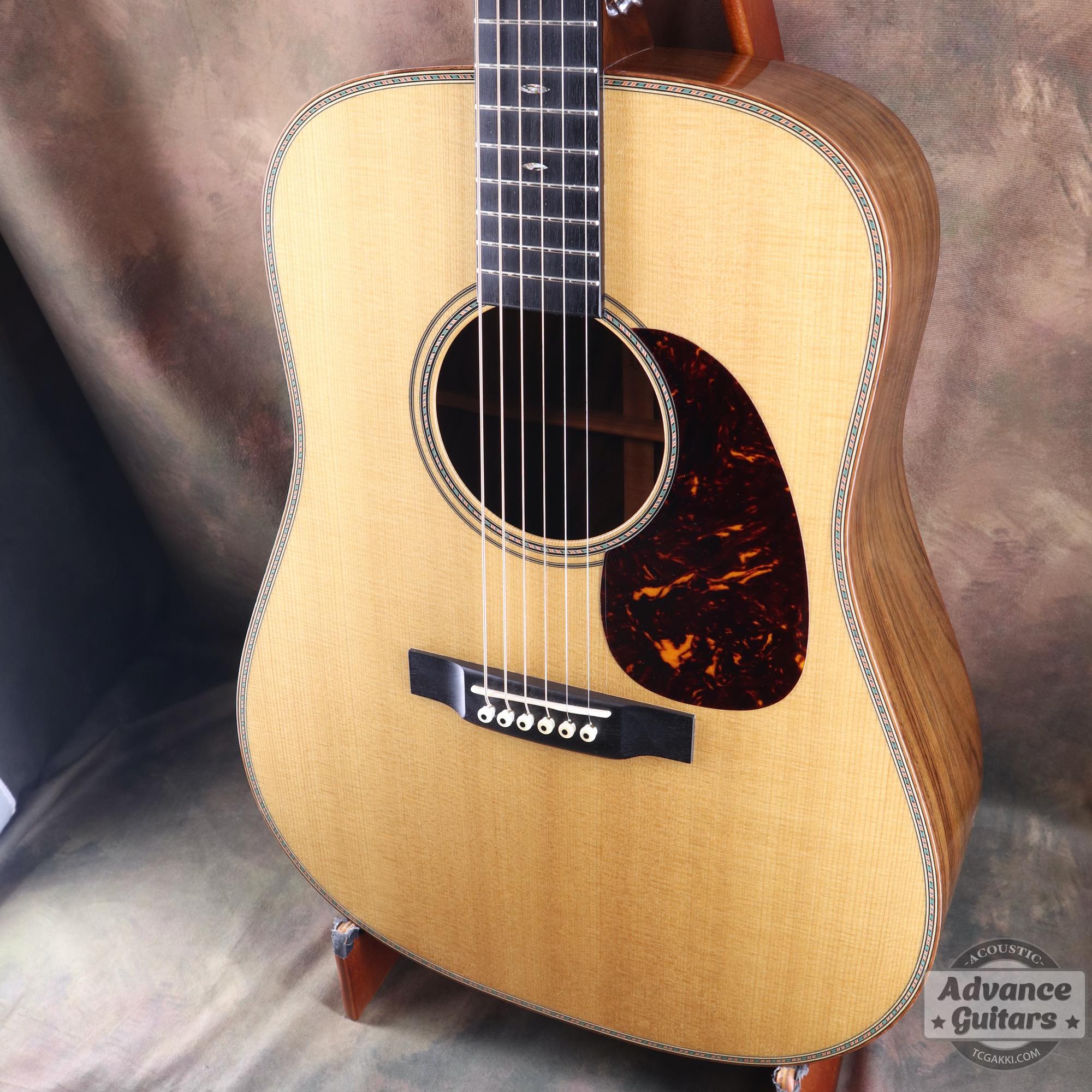 2015年製 Custom Shop D-28 Large Sound Hole