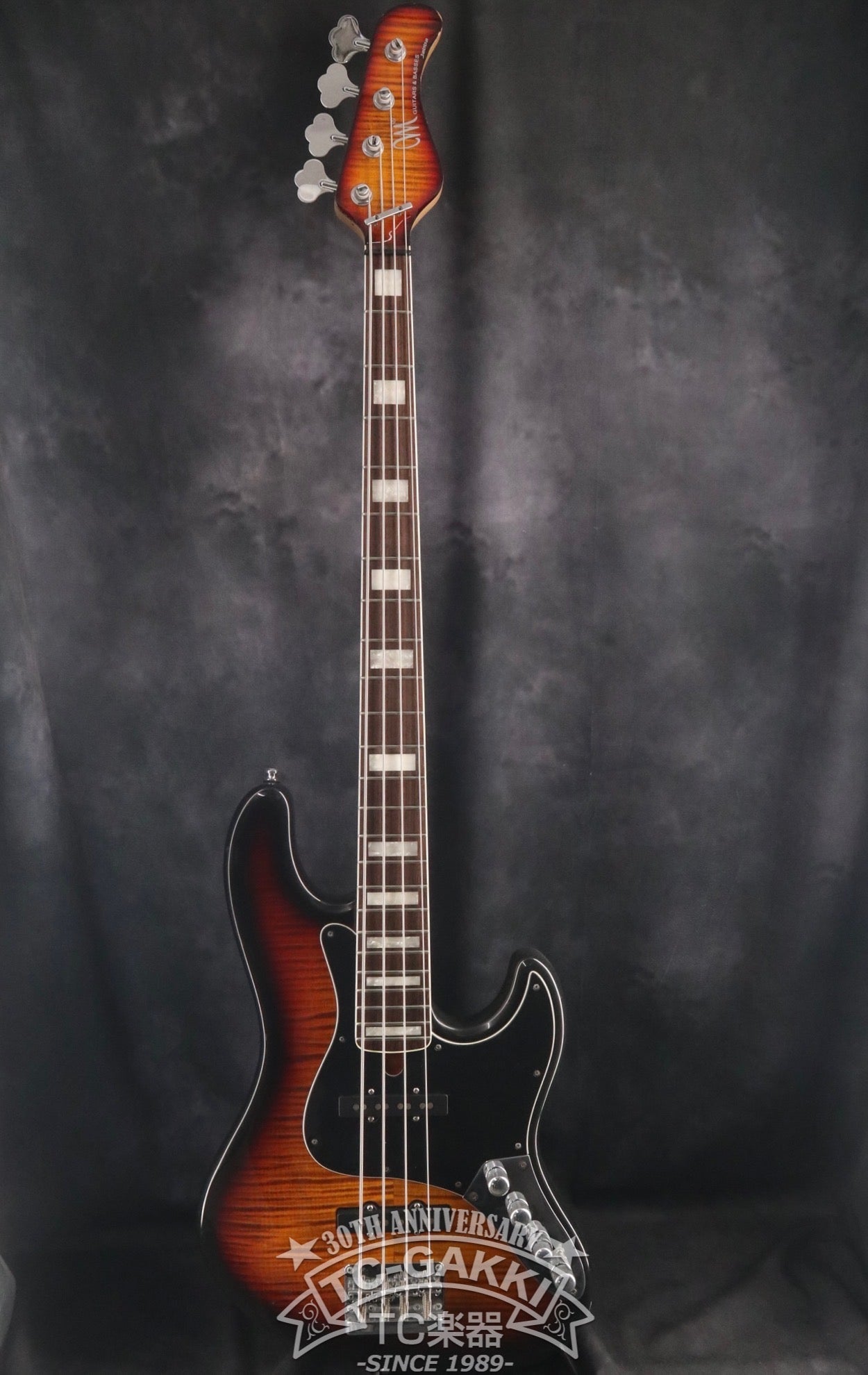 【レア物☺︎】アライ　ダイヤモンド　ヴィンテージベースギター レア物☺︎】アライ ダイヤモンド ヴィンテージベースギター 【公式通販】