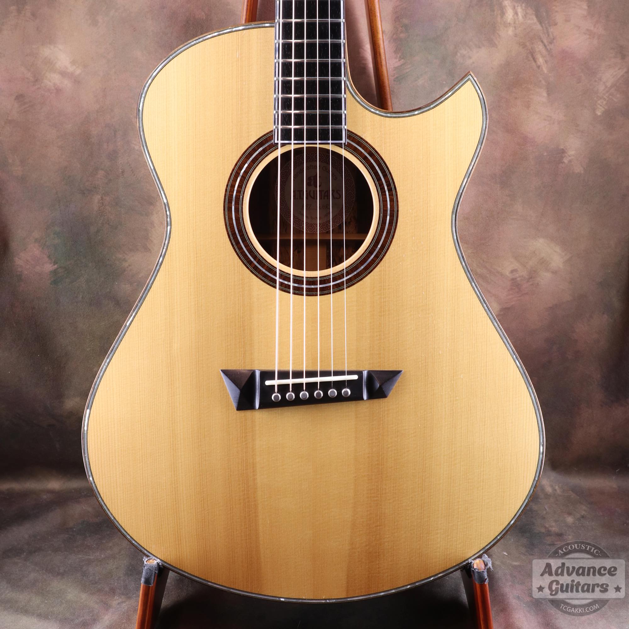 2019年製 97 OM the "Nine - Tailed Fox" - TC楽器 - TCGAKKI