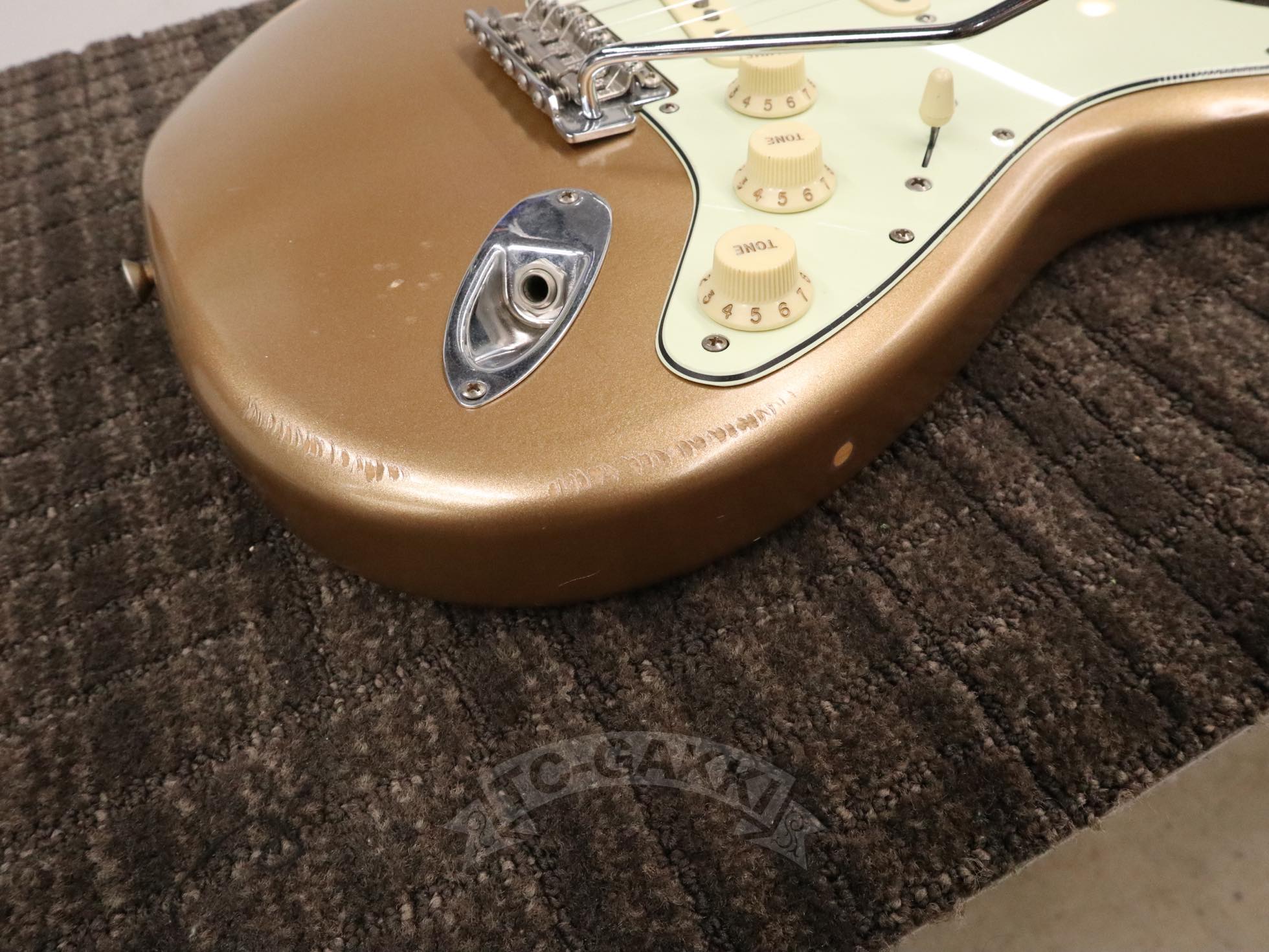 2021 Road Worn 60s Stratocaster - TC楽器 - TCGAKKI