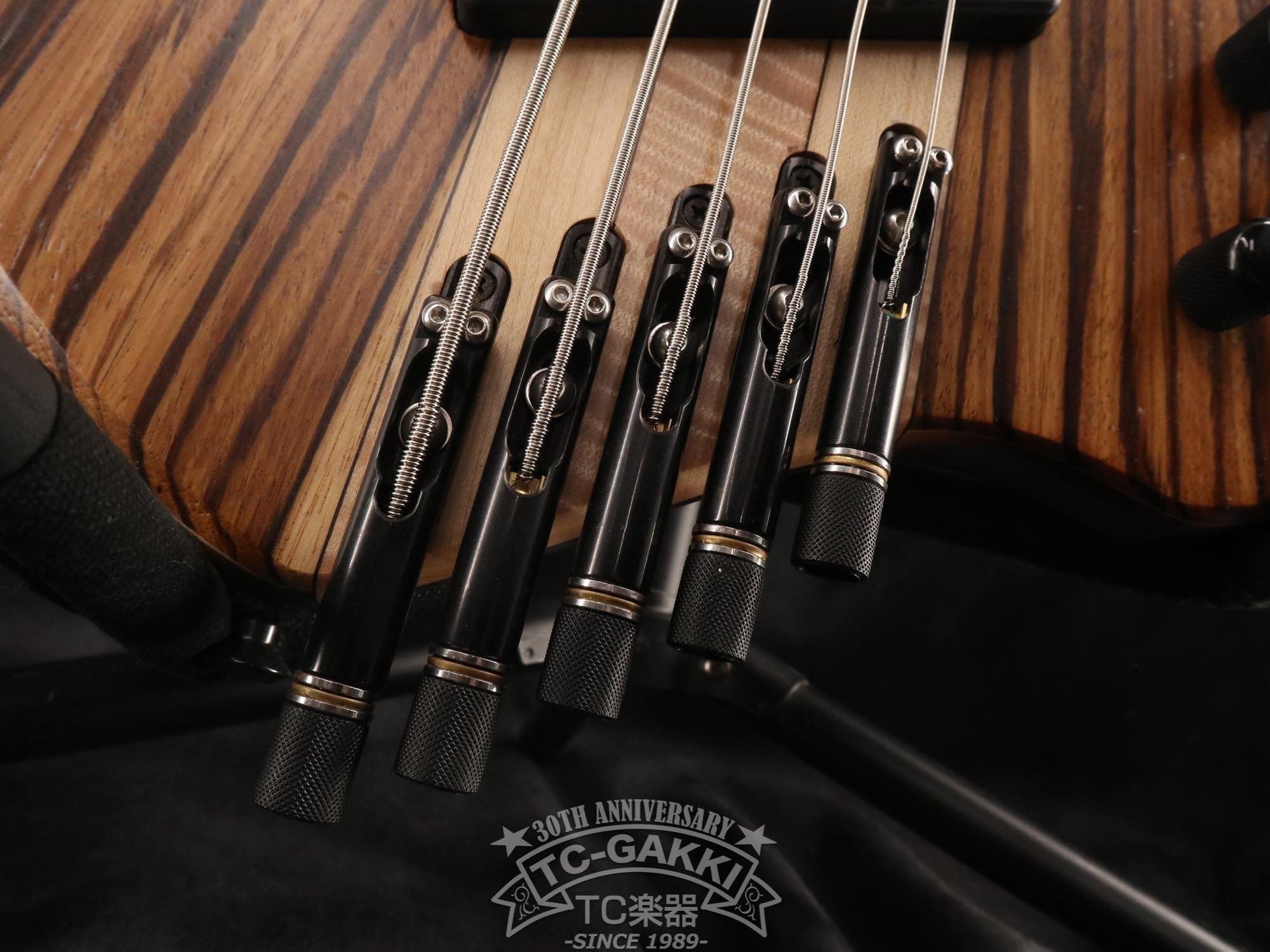 2024 Extreman headless 5 - TC楽器 - TCGAKKI