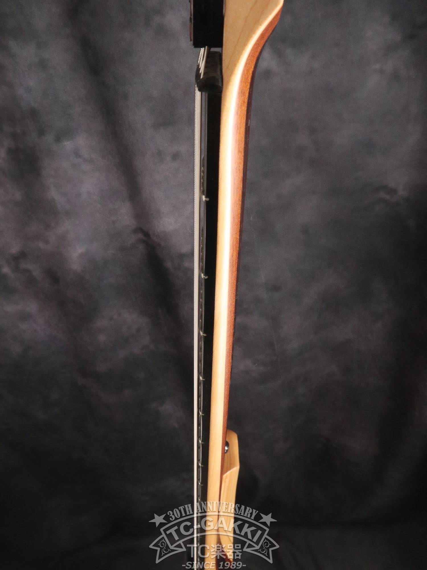 2024 Extreman headless natural quilted 5 - TC楽器 - TCGAKKI